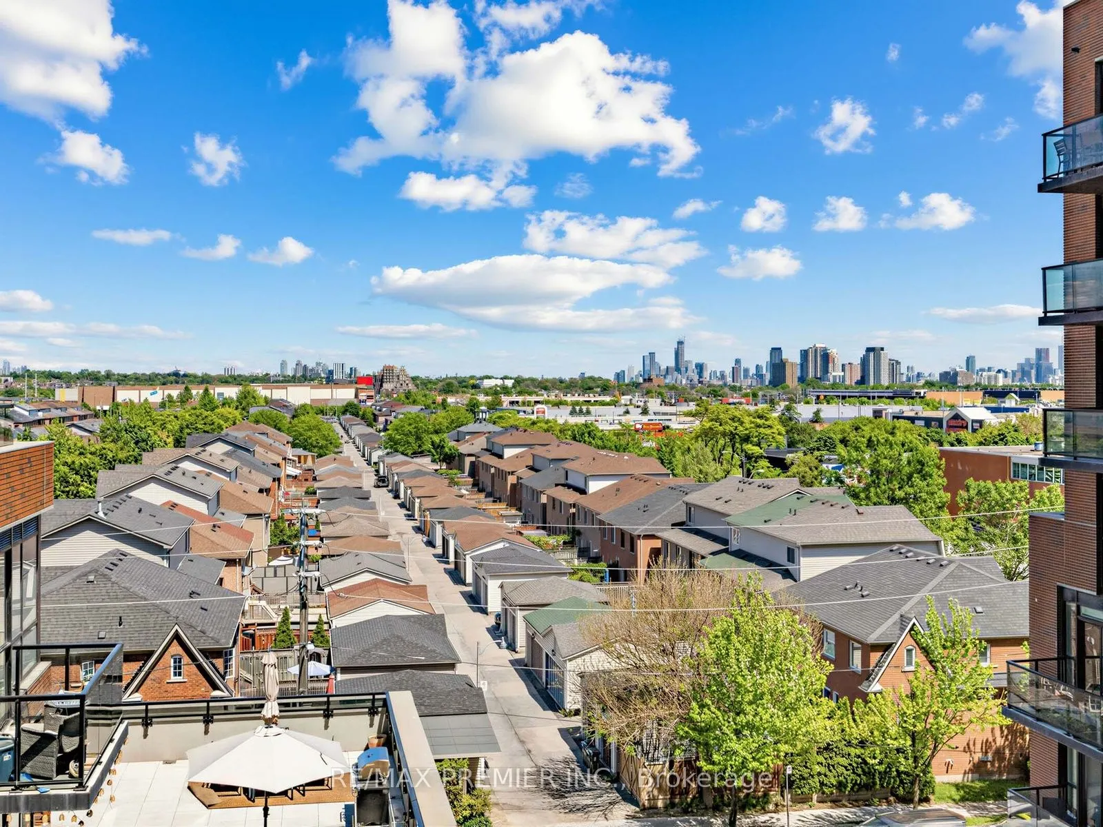 2300 St Clair Avenue W #615