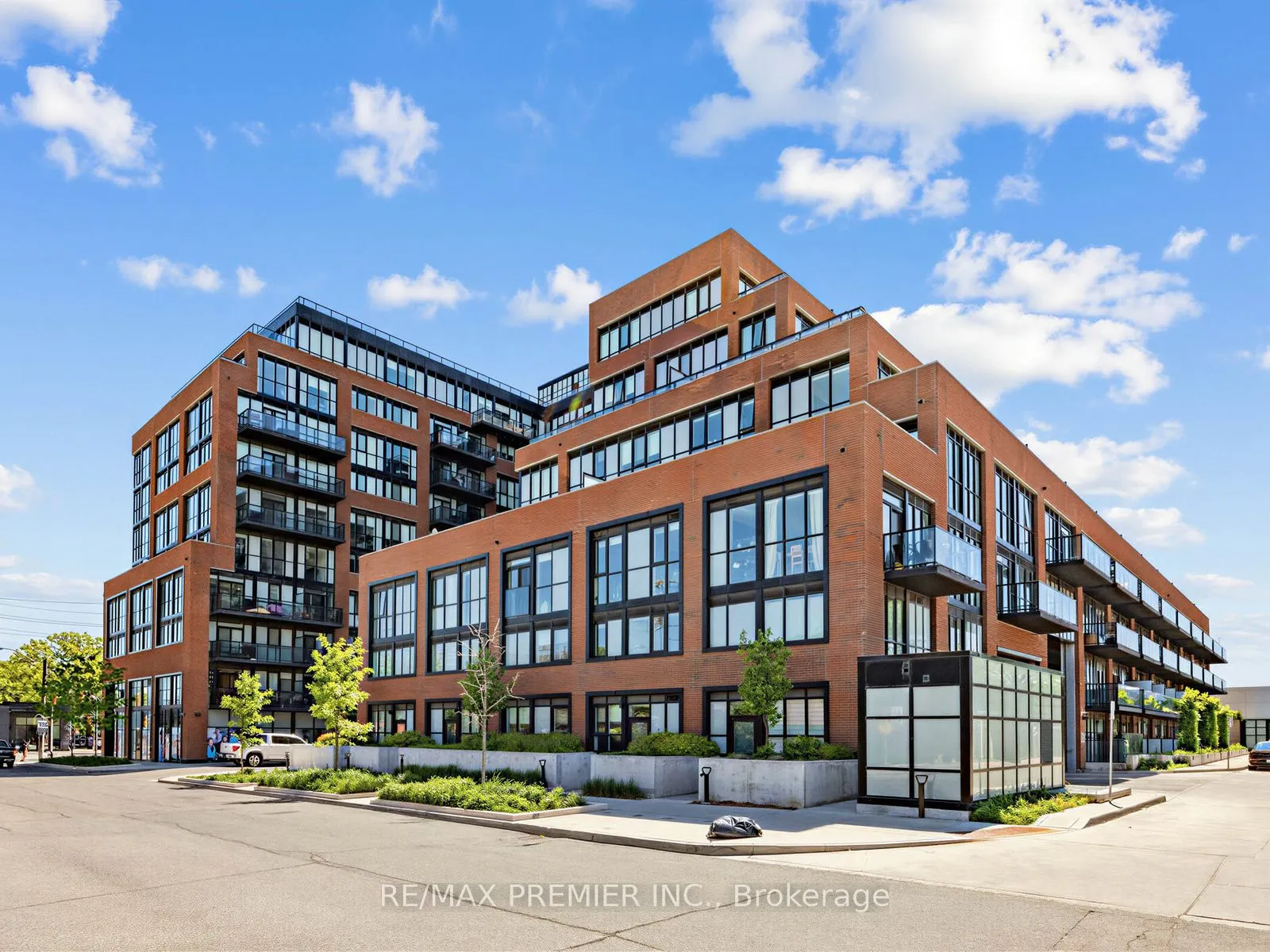 2300 St Clair Avenue W #615