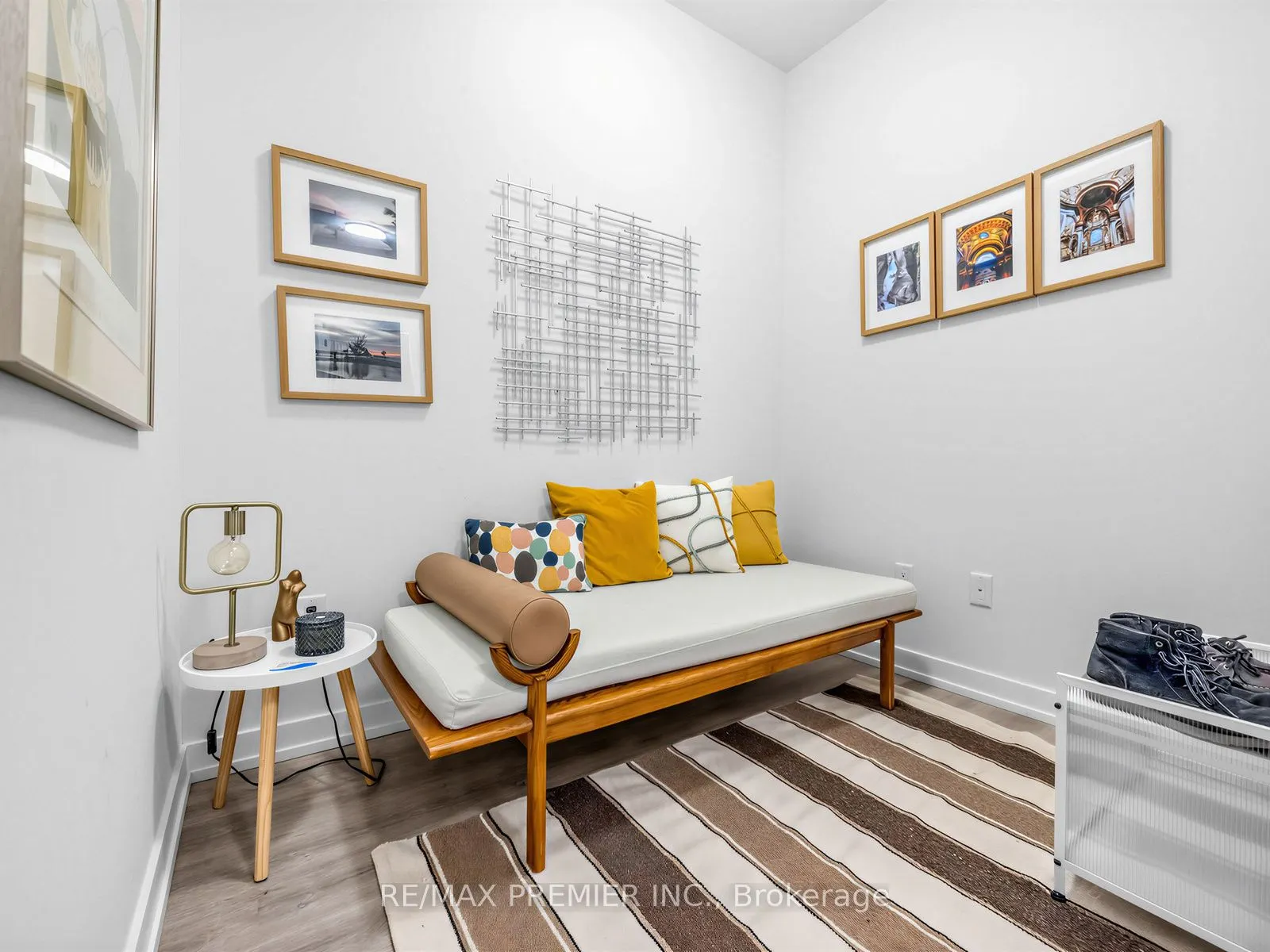 2300 St Clair Avenue W #615