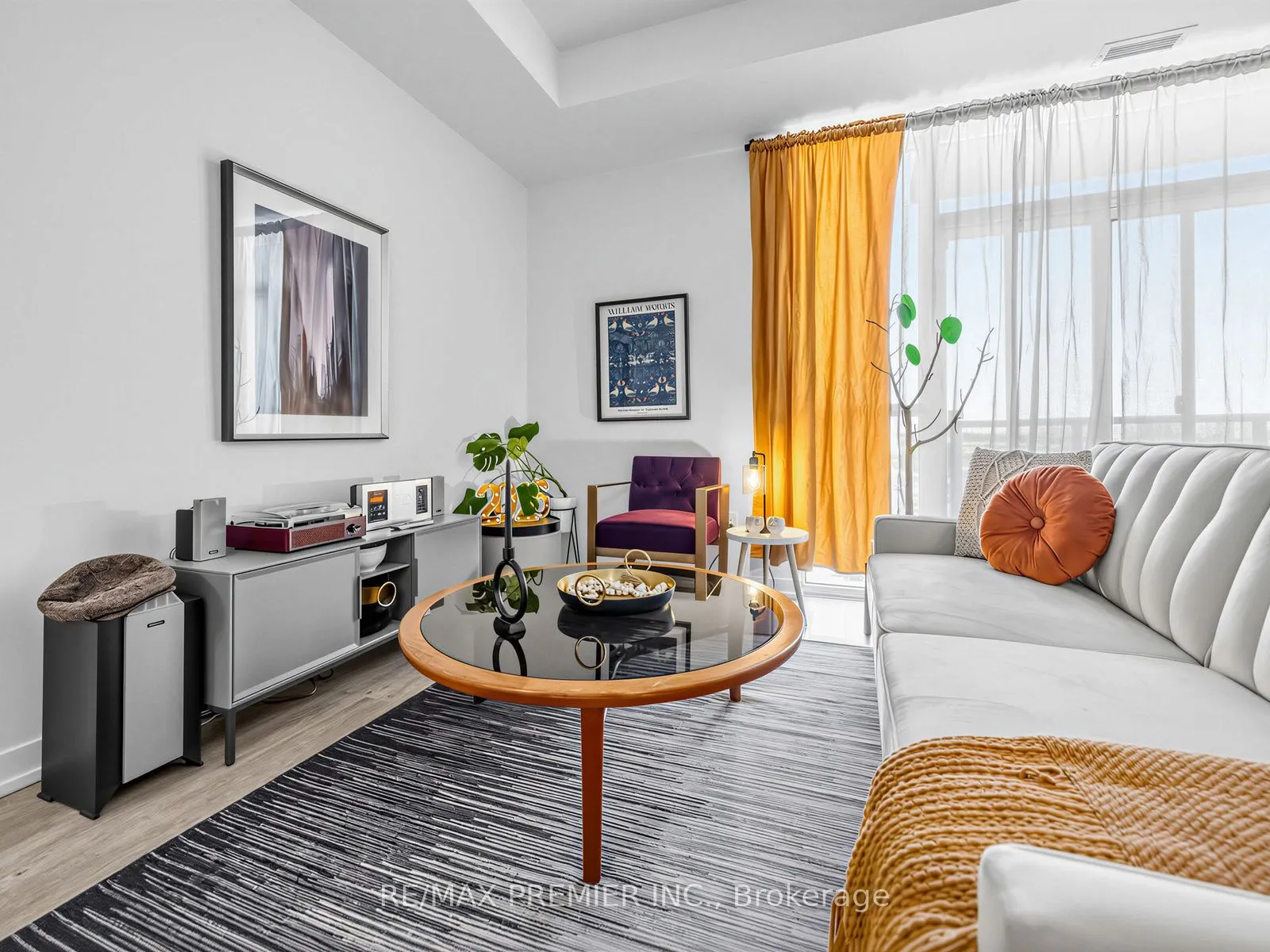 2300 St Clair Avenue W #615