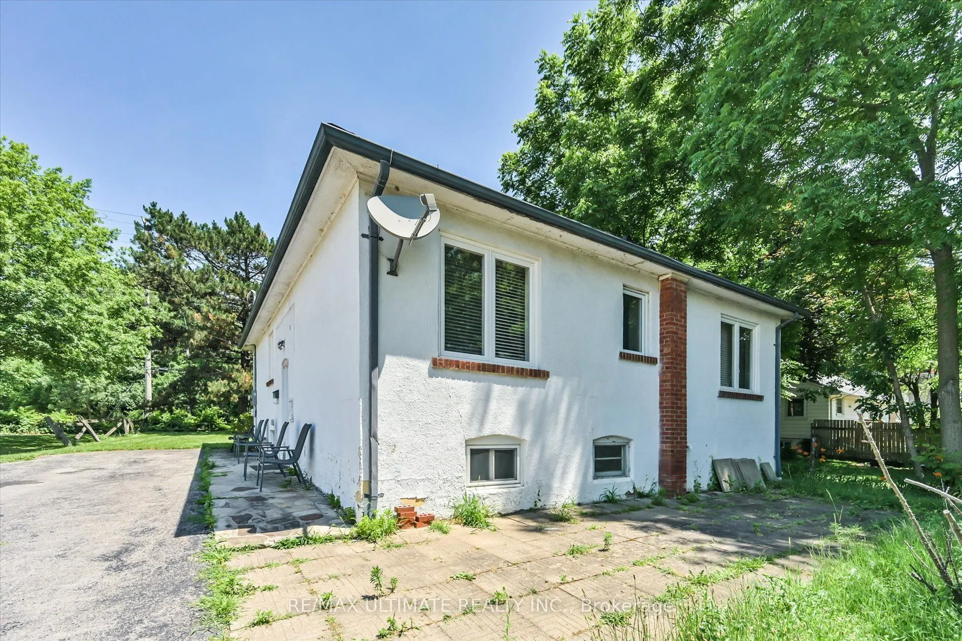 1076 Dixie Road