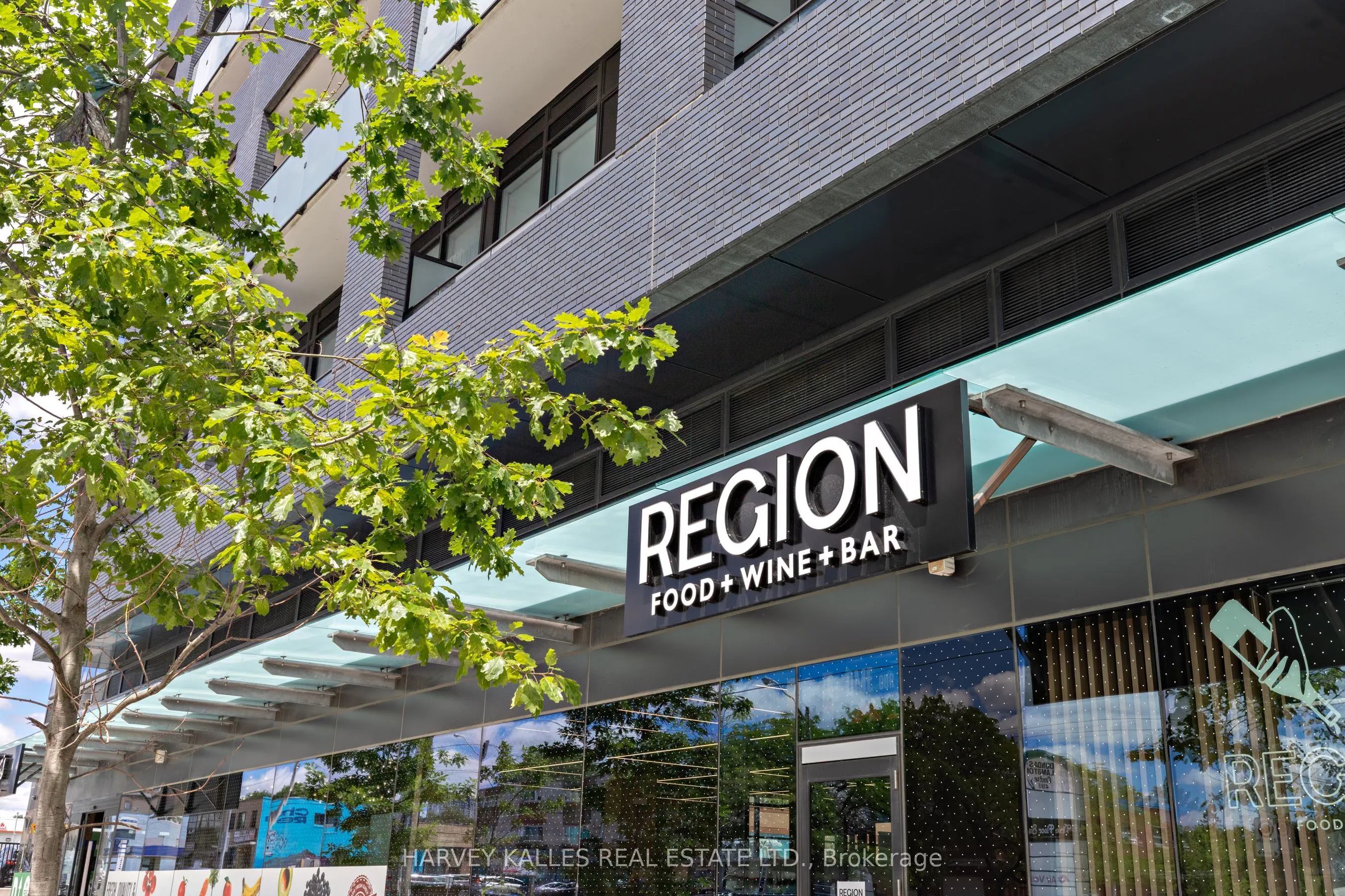 4208 Dundas Street W #412