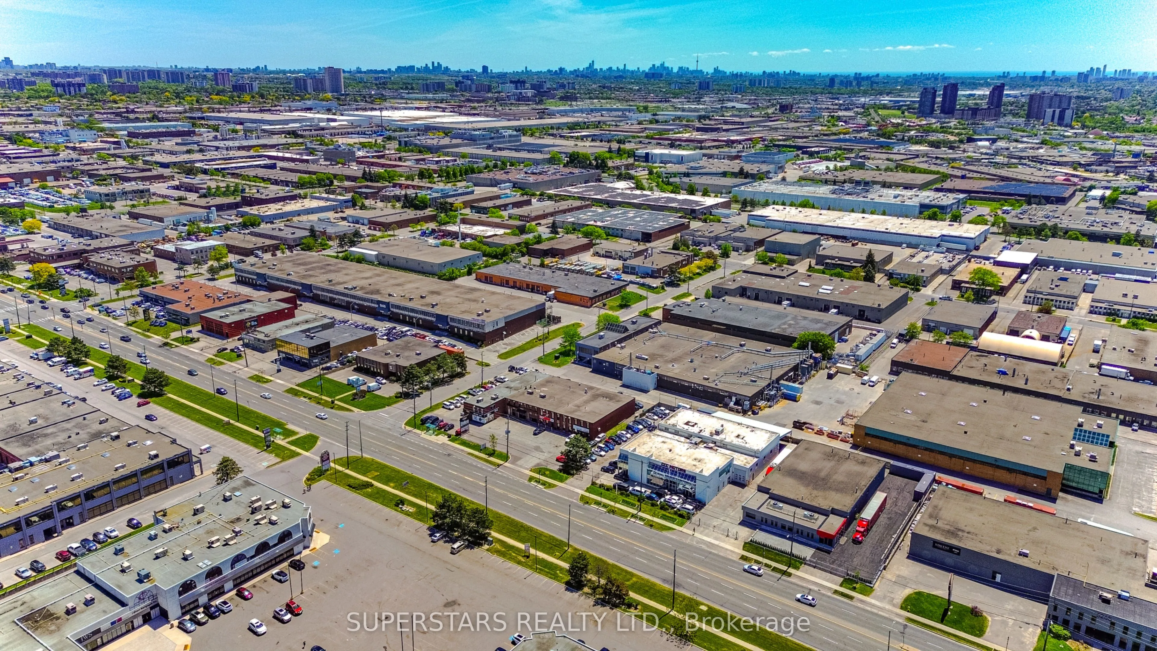 5235 Steeles Avenue W