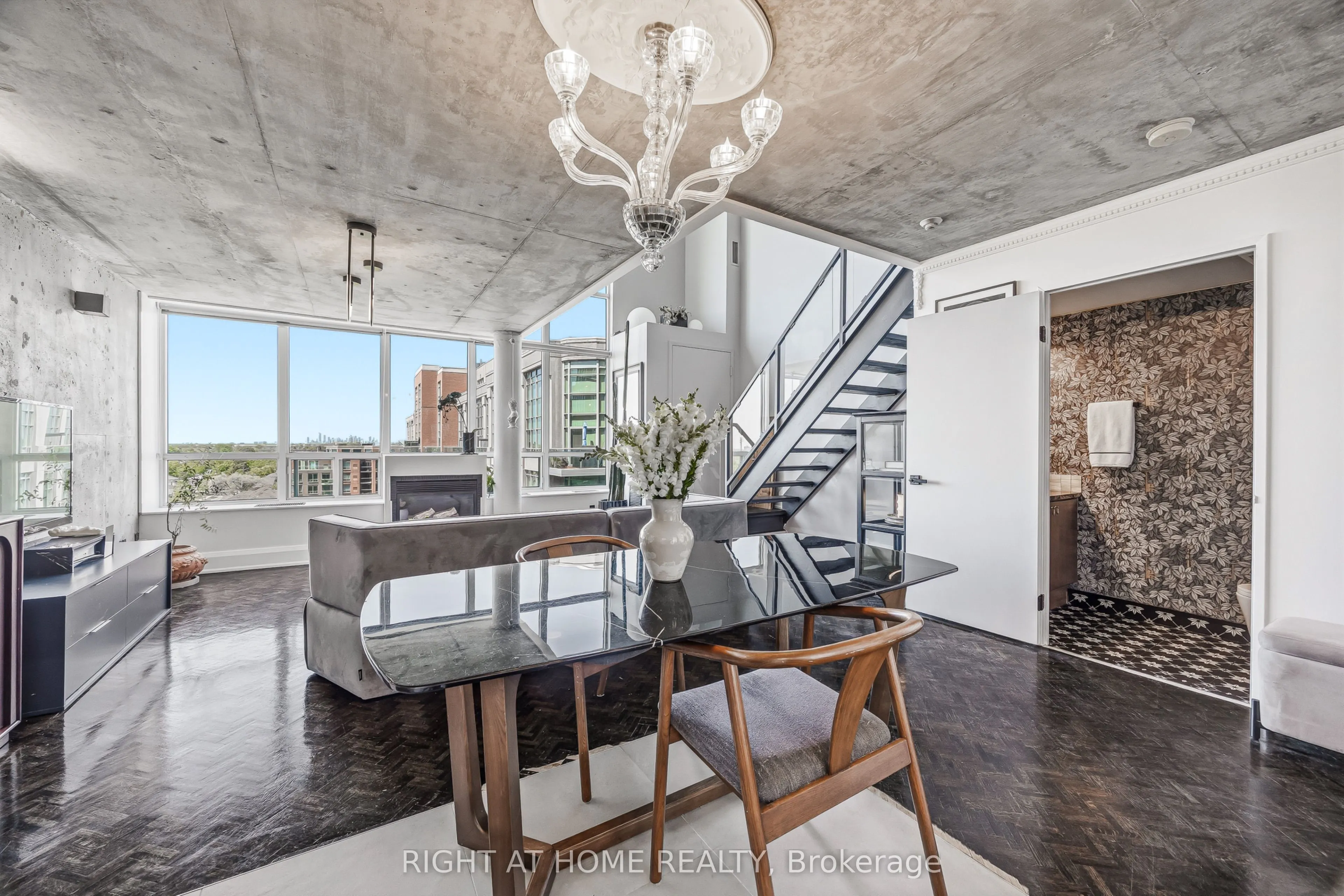 250 Manitoba Street #612