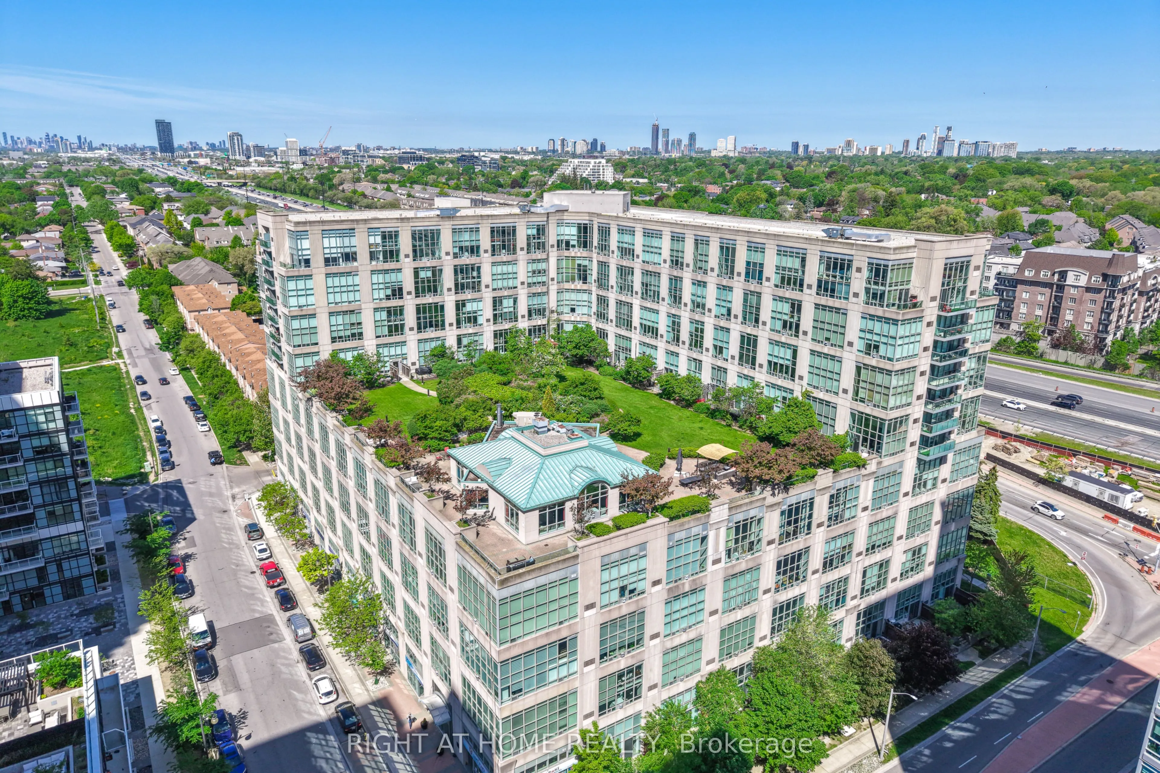 250 Manitoba Street #612