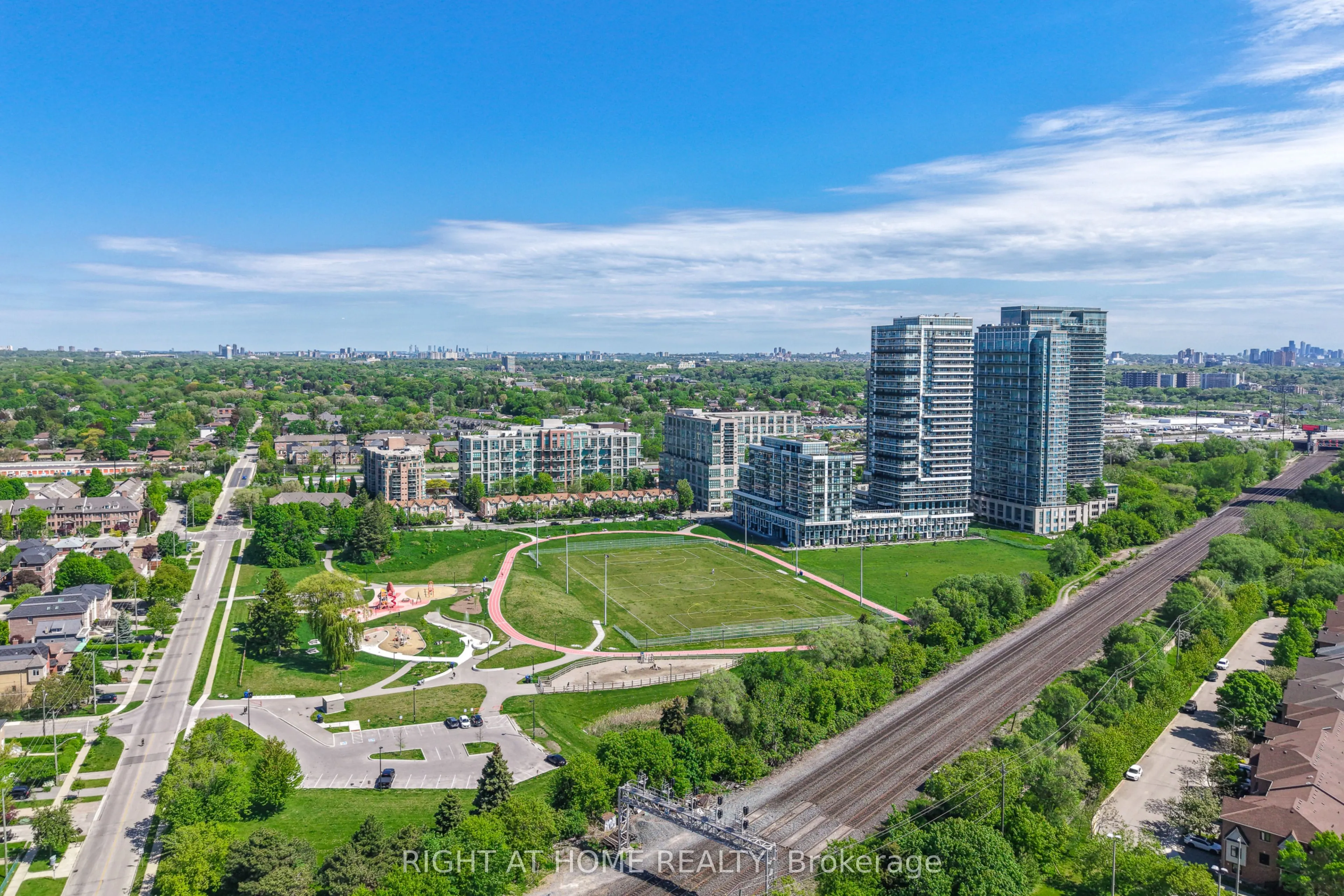 250 Manitoba Street #612
