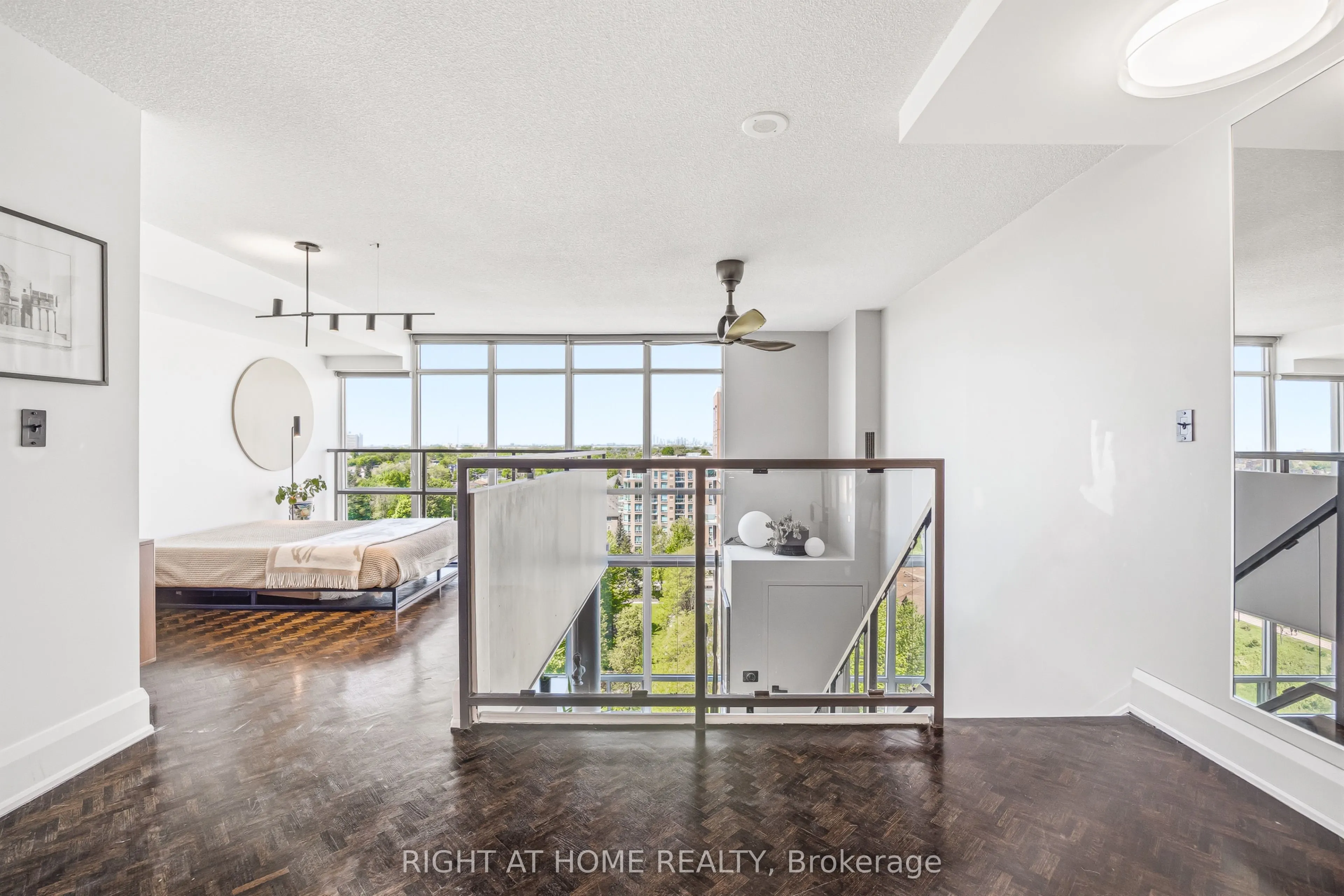 250 Manitoba Street #612