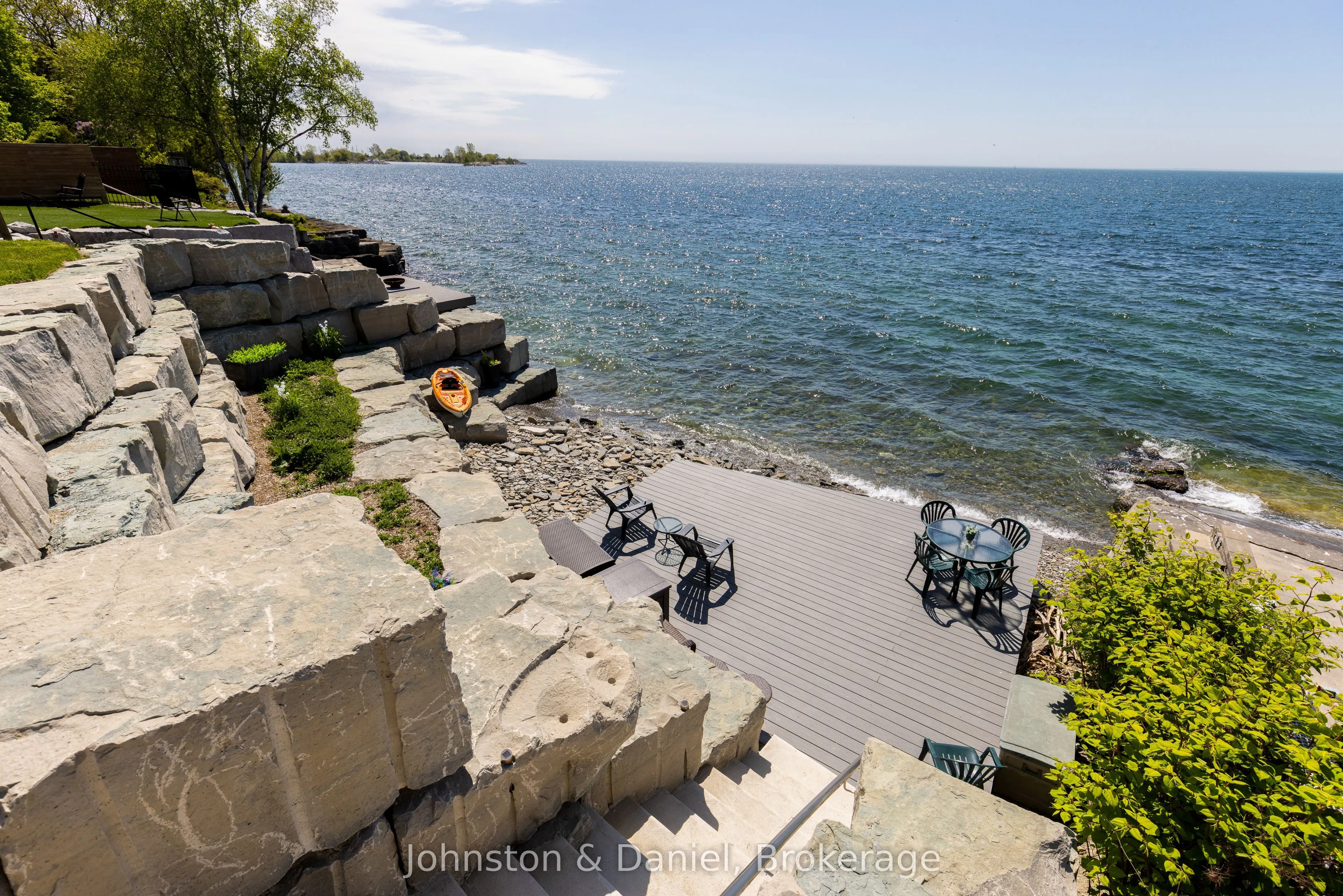 99 Lake Promenade