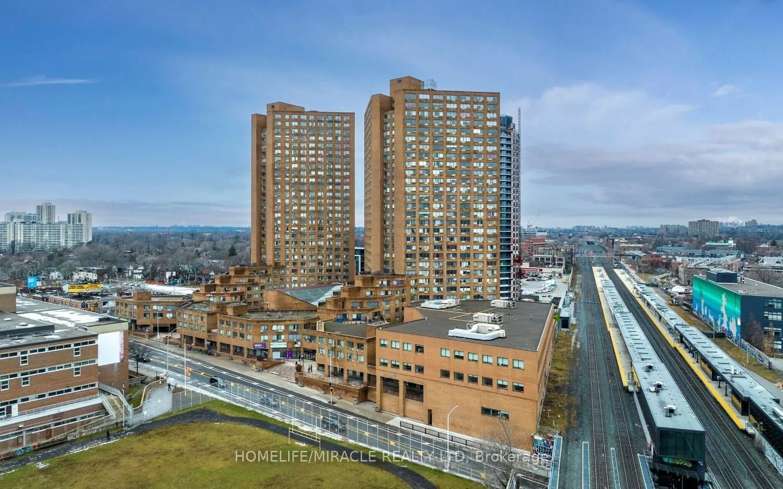 2340 Dundas Street W #G11