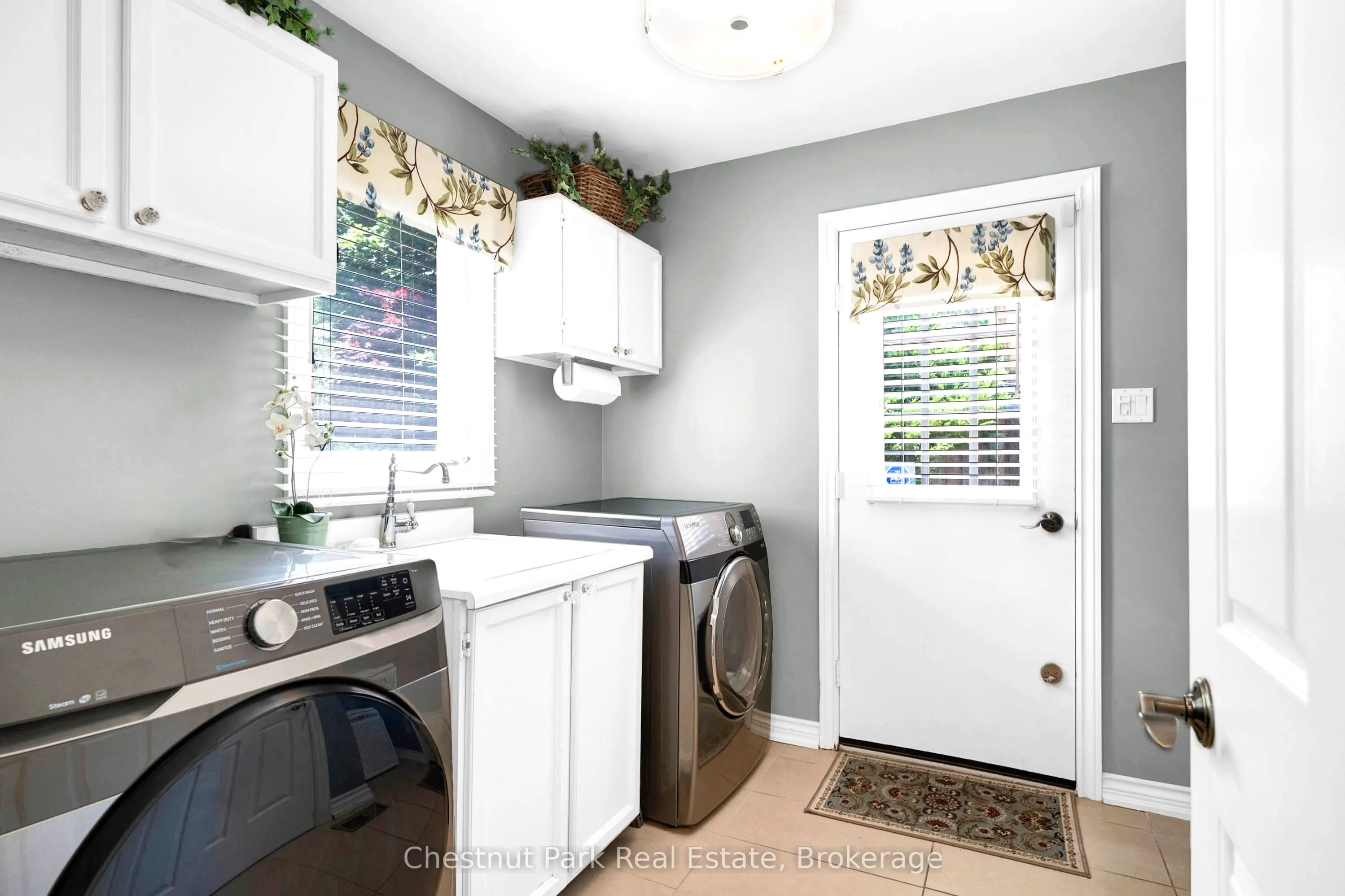 2052 Chippewa Trail