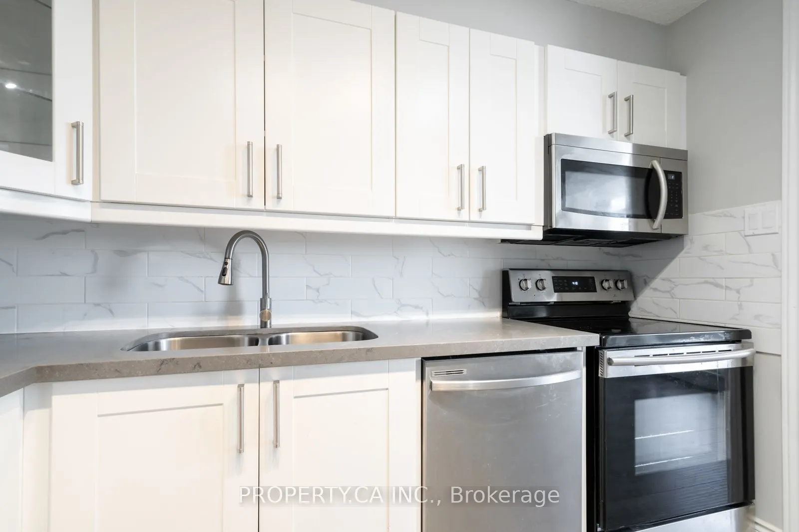 355 Rathburn Road E #1204