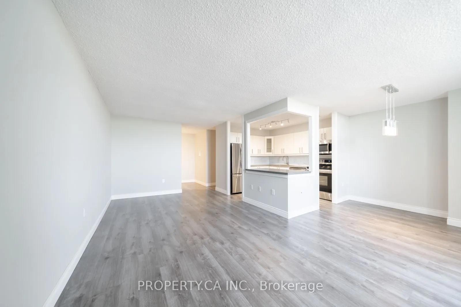 355 Rathburn Road E #1204