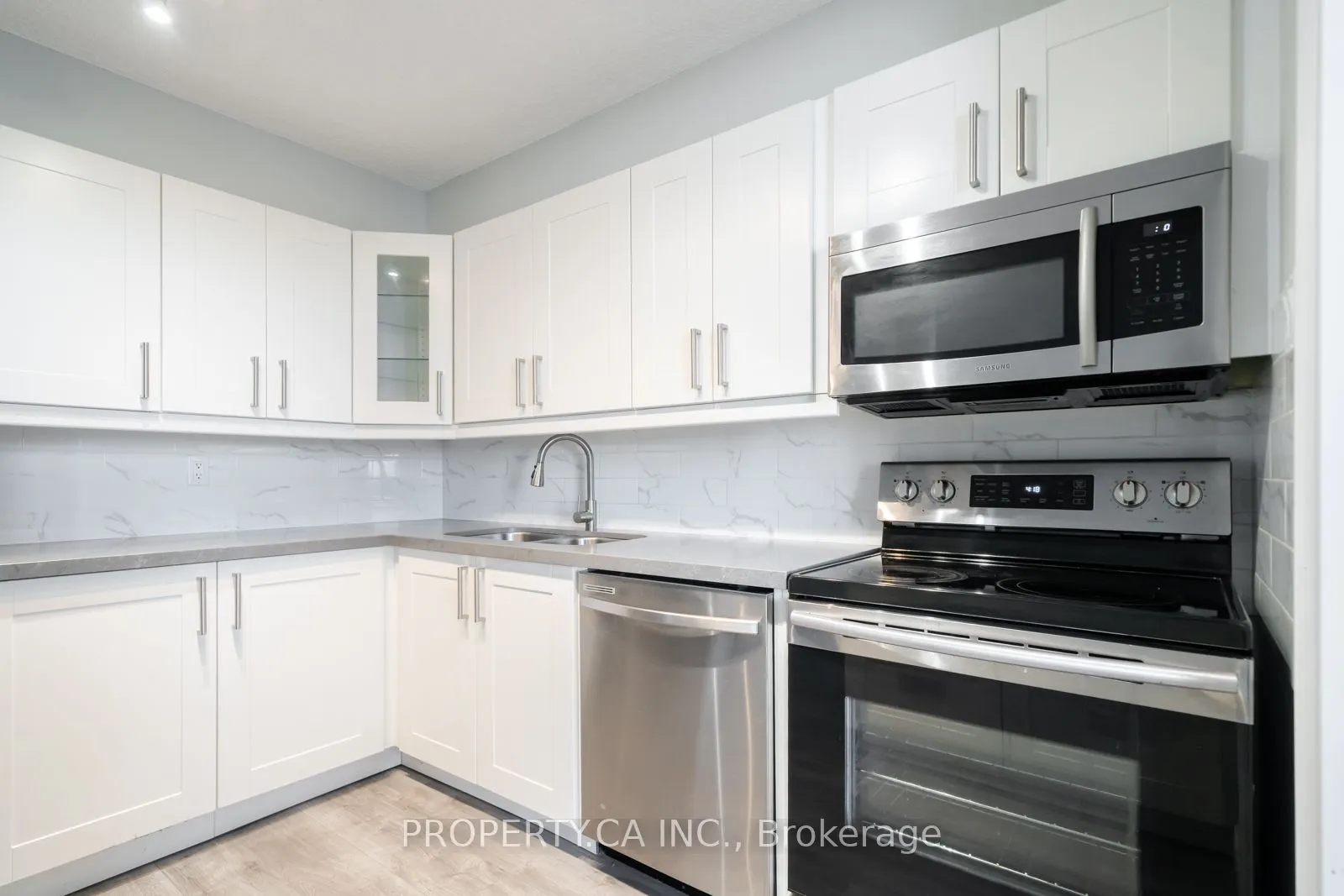 355 Rathburn Road E #1204