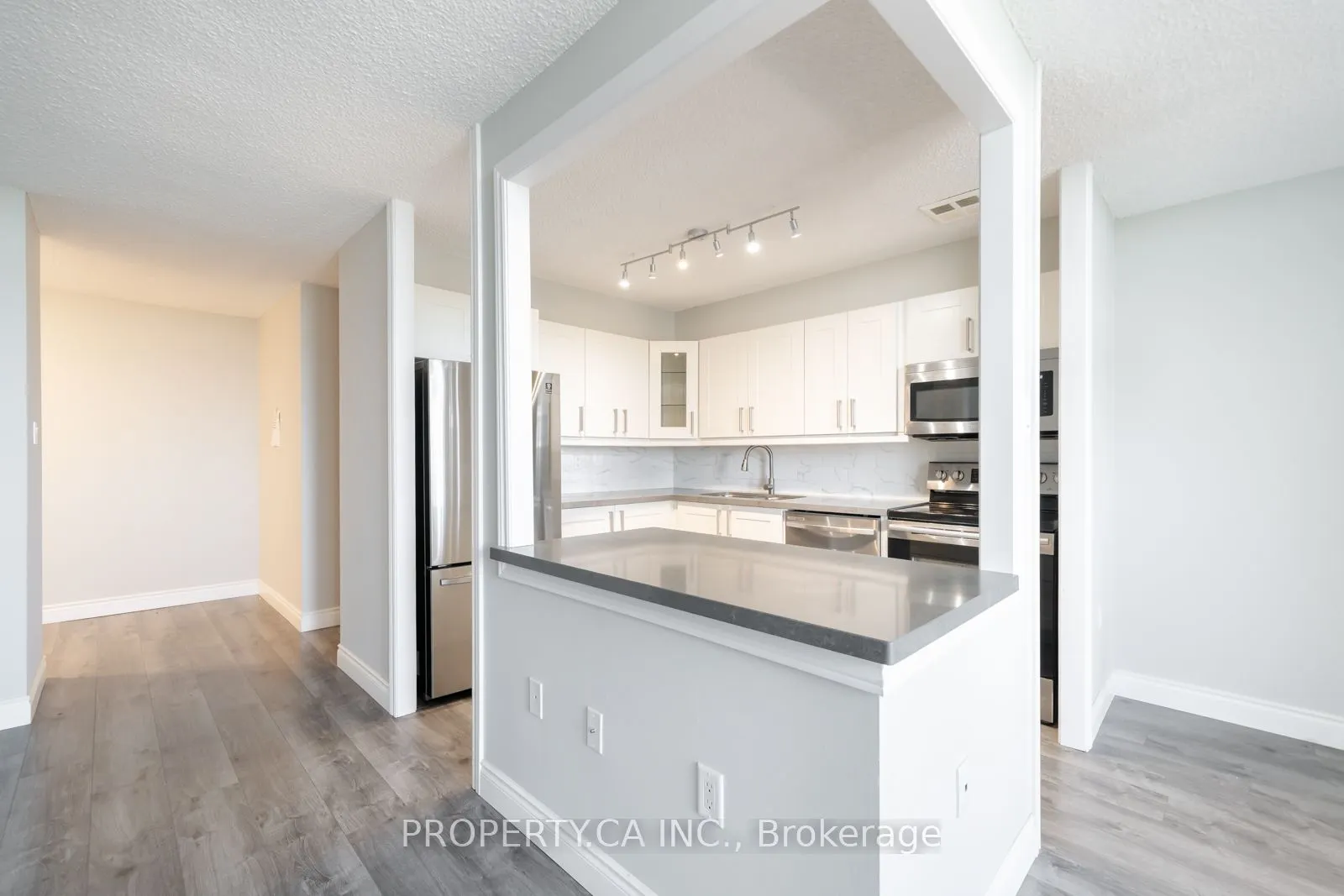 355 Rathburn Road E #1204
