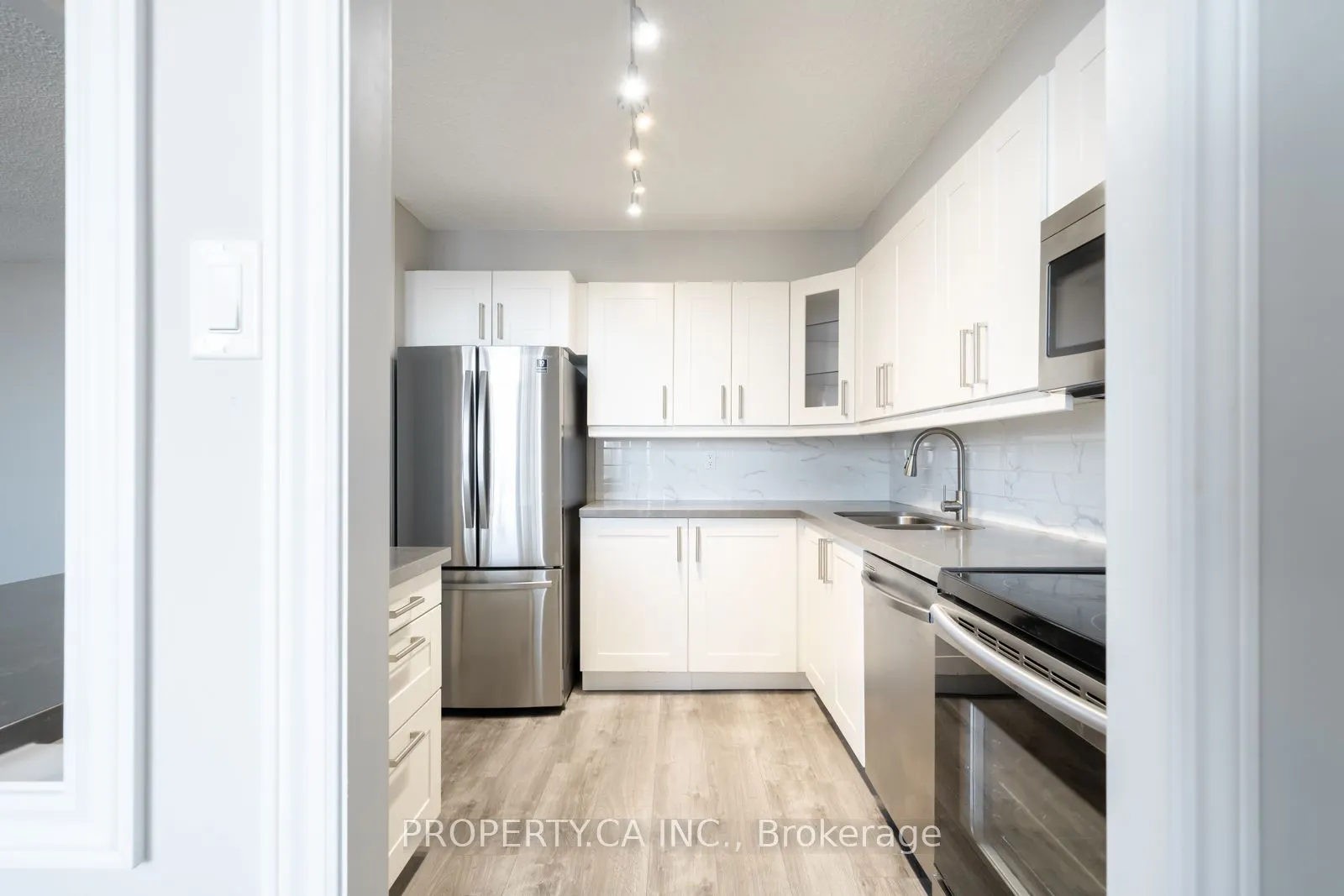 355 Rathburn Road E #1204