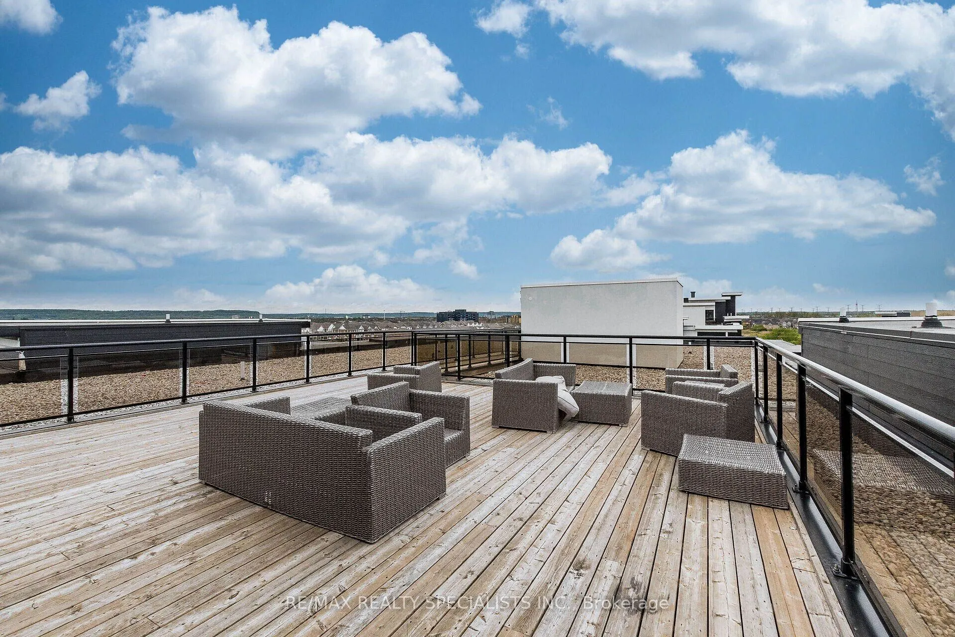640 Sauve Street #221