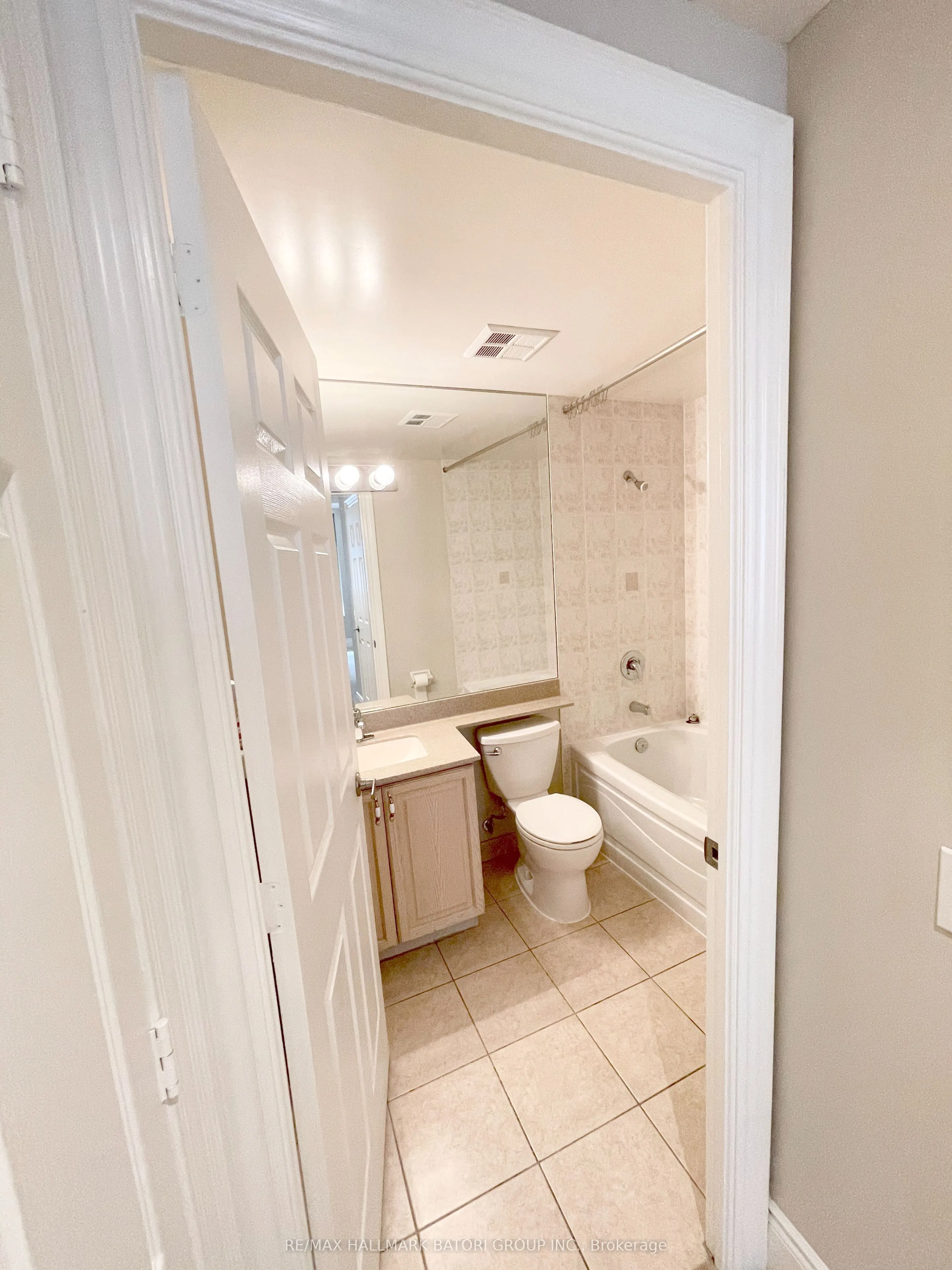 5233 Dundas Street W #316