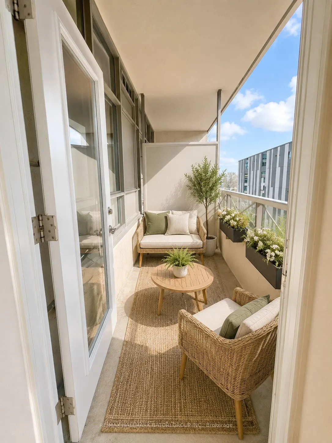 5233 Dundas Street W #316