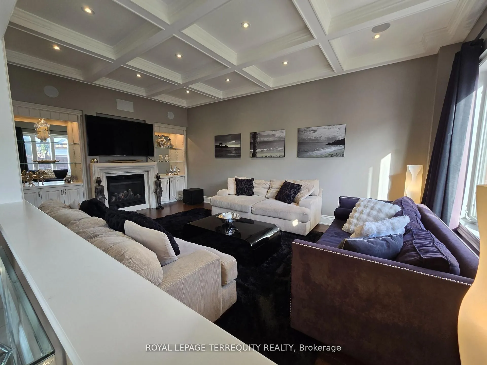19 Black Diamond Crescent