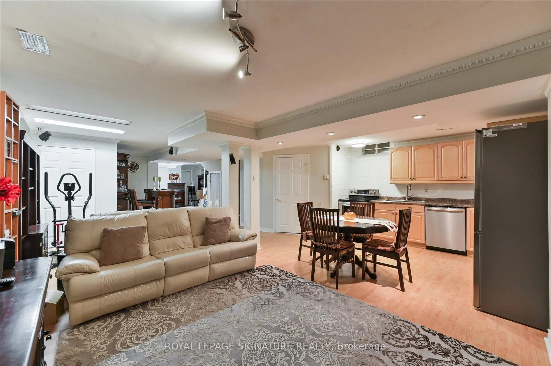 3485 Mcdowell Drive