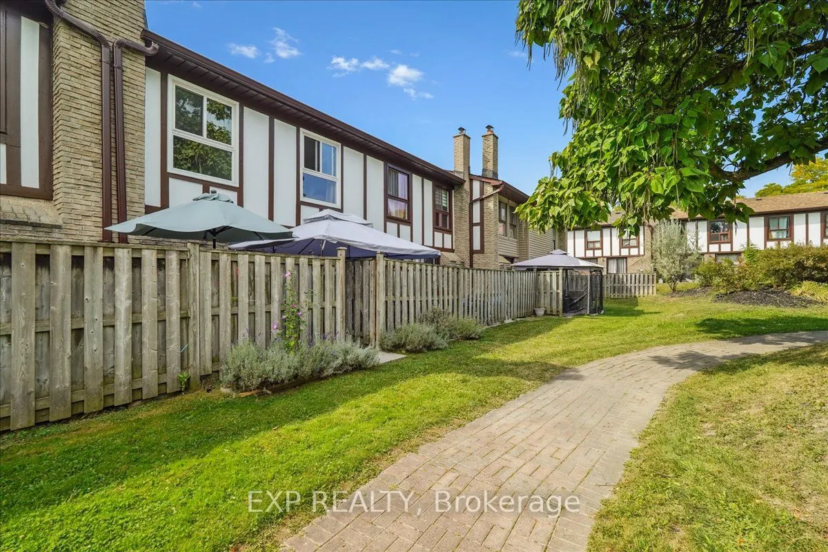 65 Greenwich Circle #124