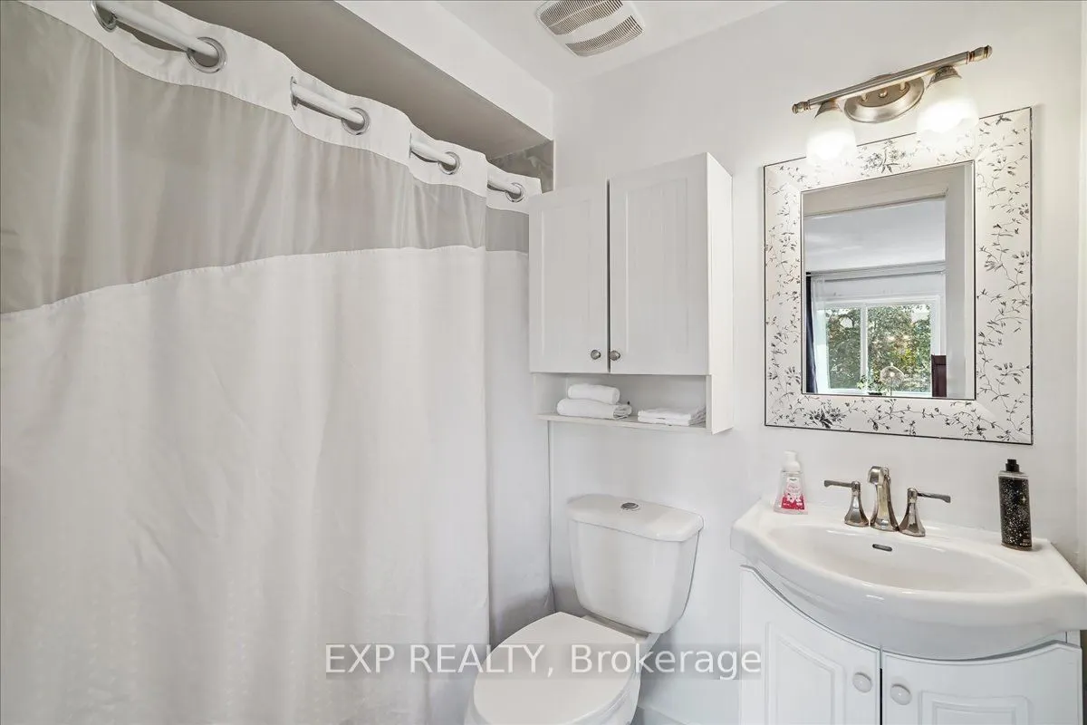 65 Greenwich Circle #124