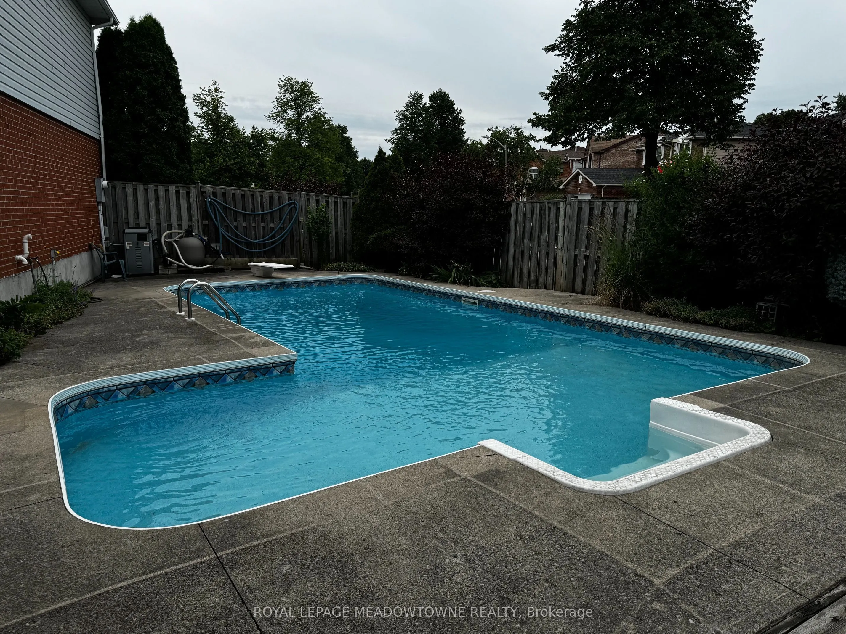 38 Mckillop Court
