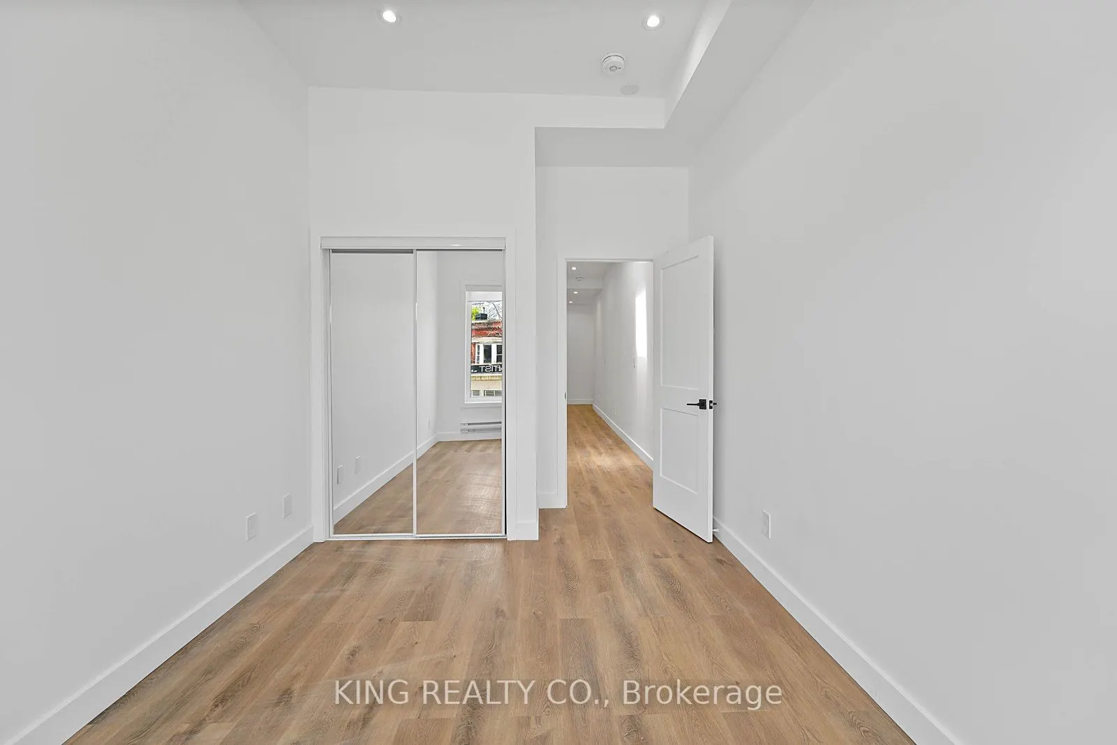 2219 Dundas Street W #201
