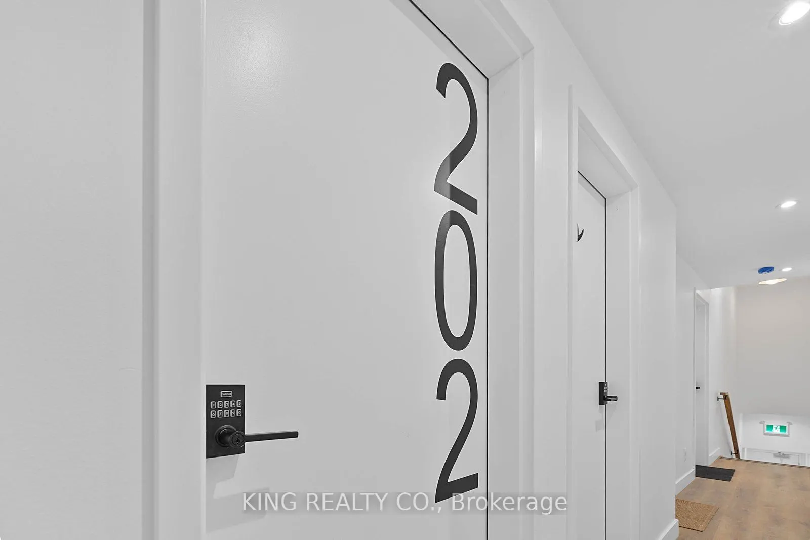 2219 Dundas Street W #202