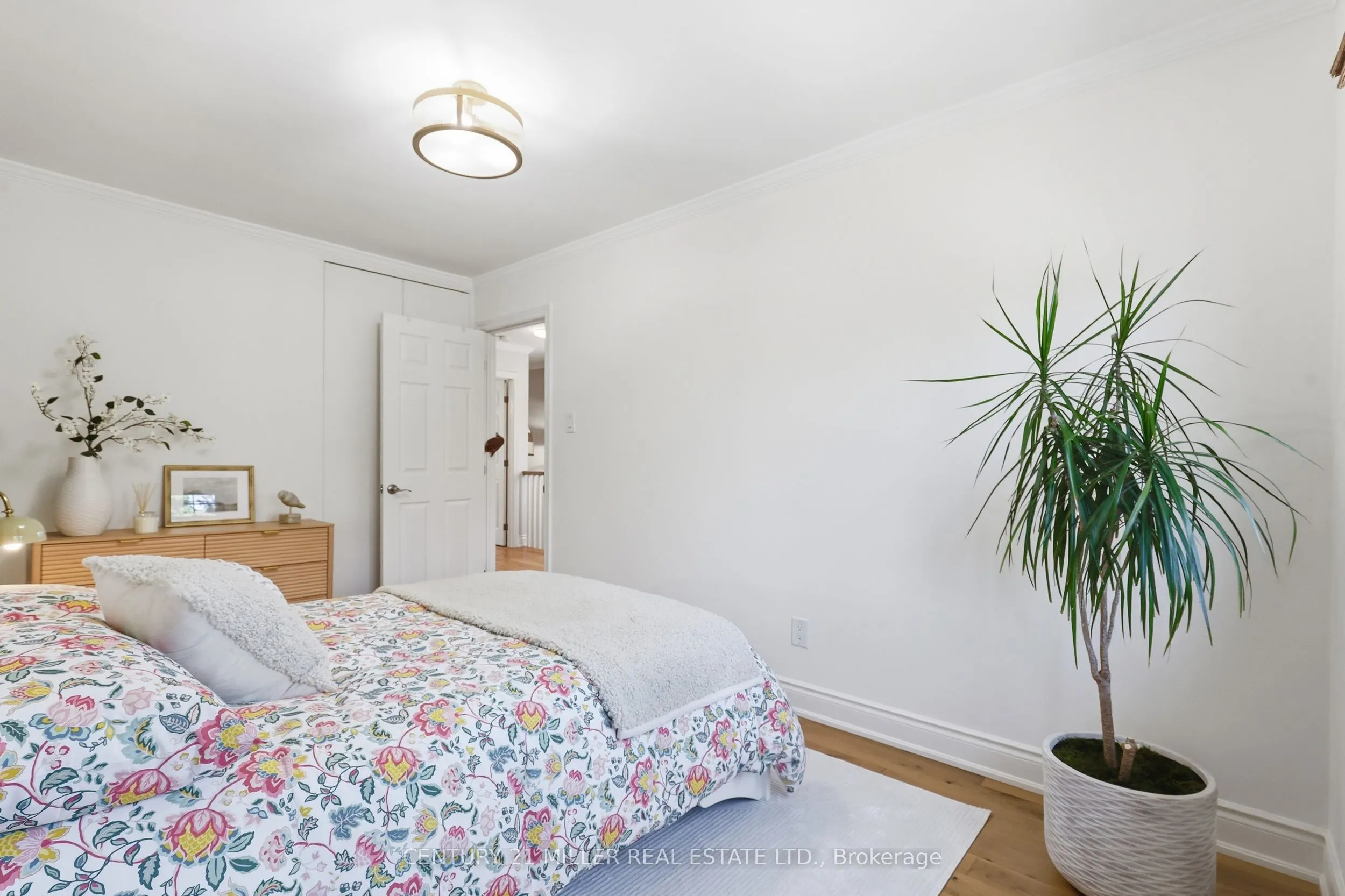 1951 Rathburn Road E #66