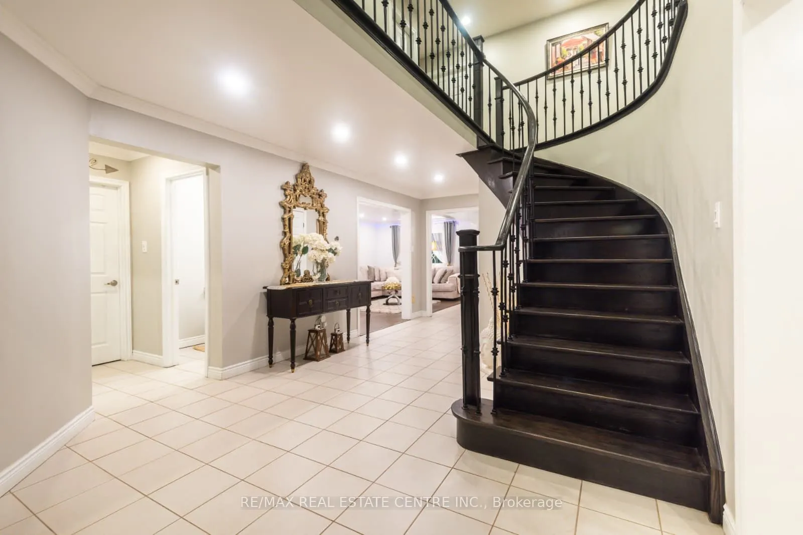 3683 East Park Court