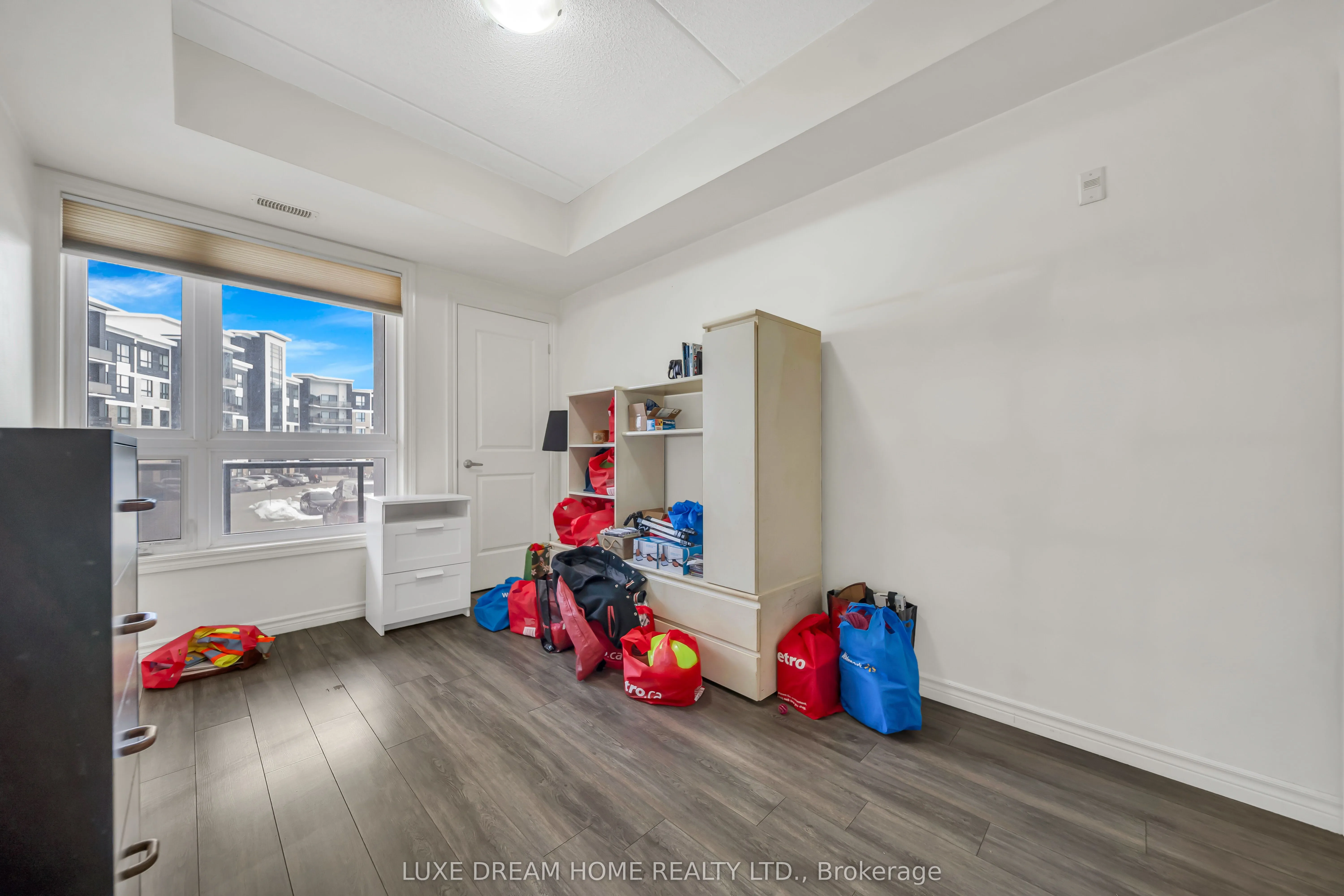 620 Sauve Street E #206