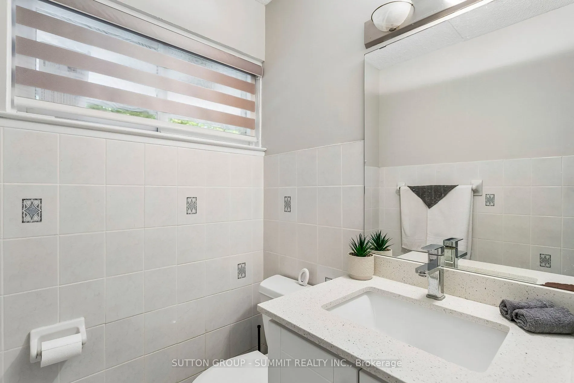 180 MISSISSAUGA VALLEY Boulevard #211