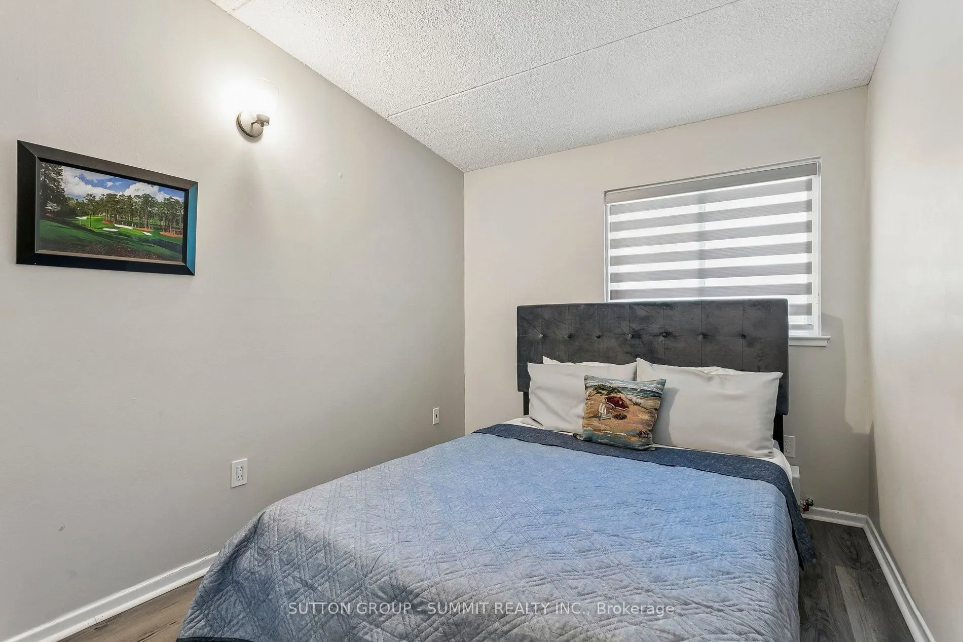 180 MISSISSAUGA VALLEY Boulevard #211