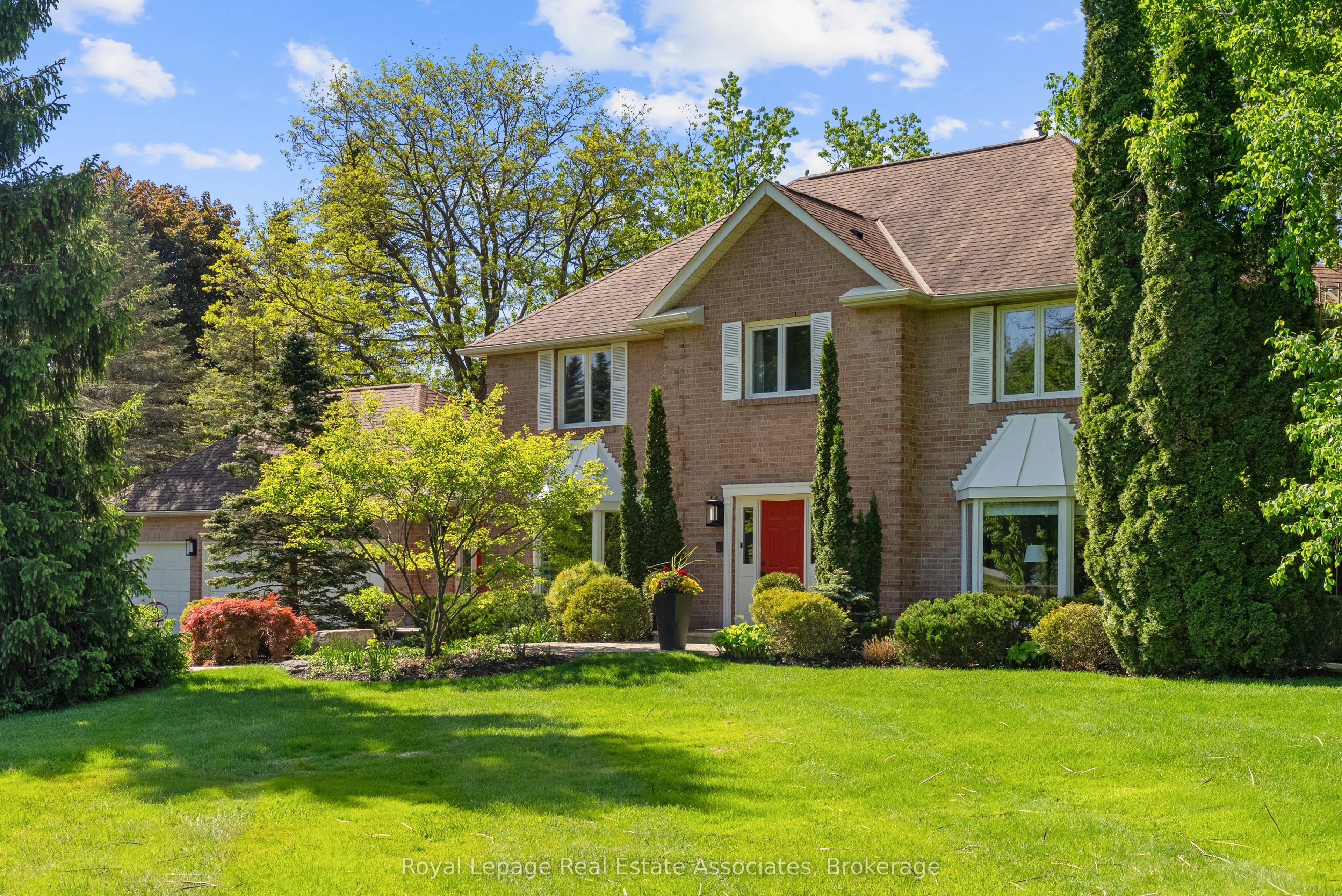 4 Wolf Crescent