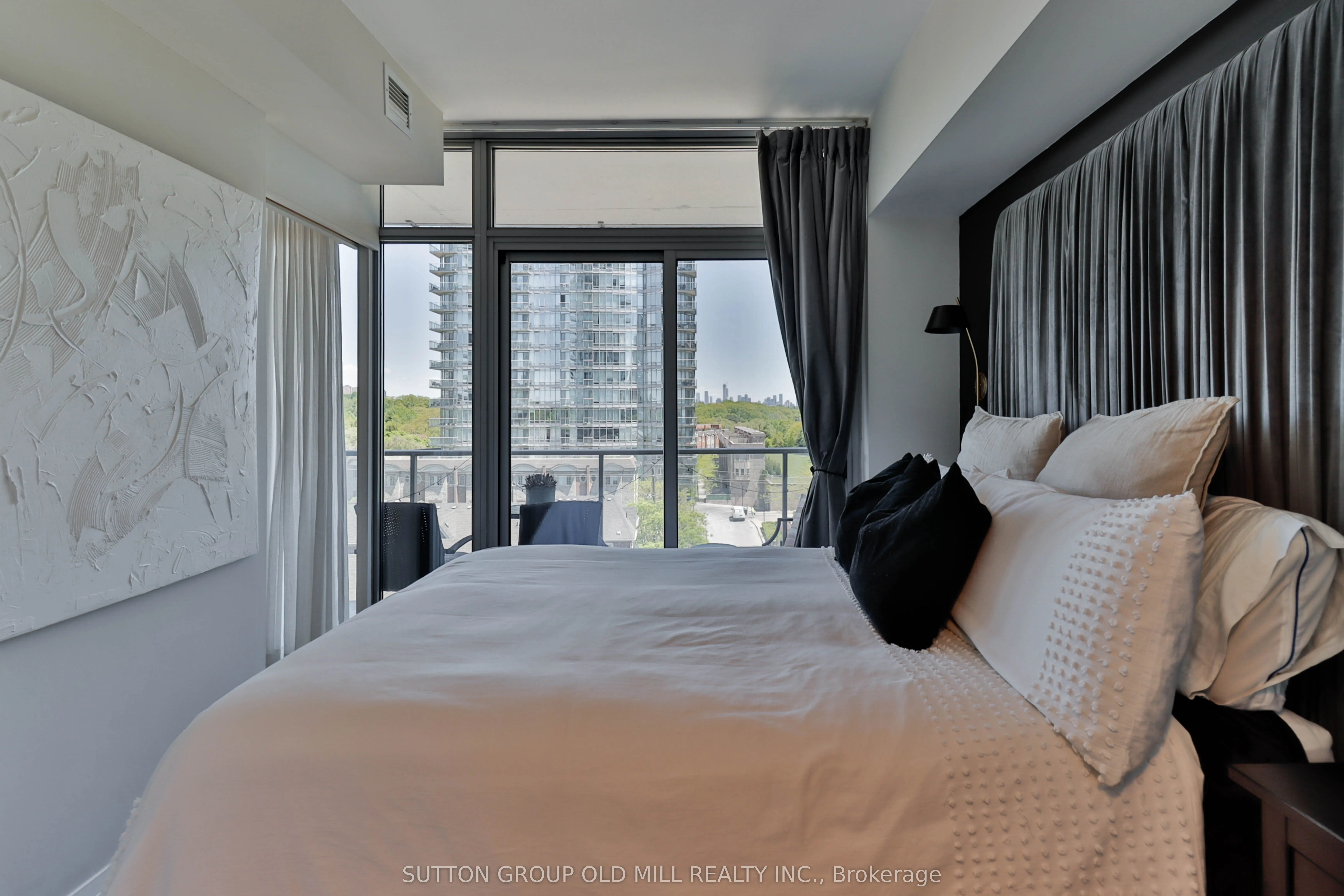 103 The Queensway #602