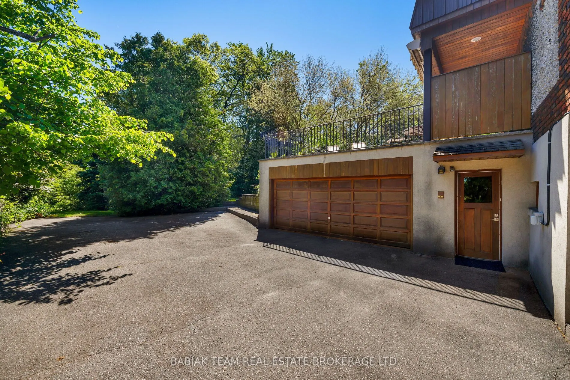 187 Ellis Avenue