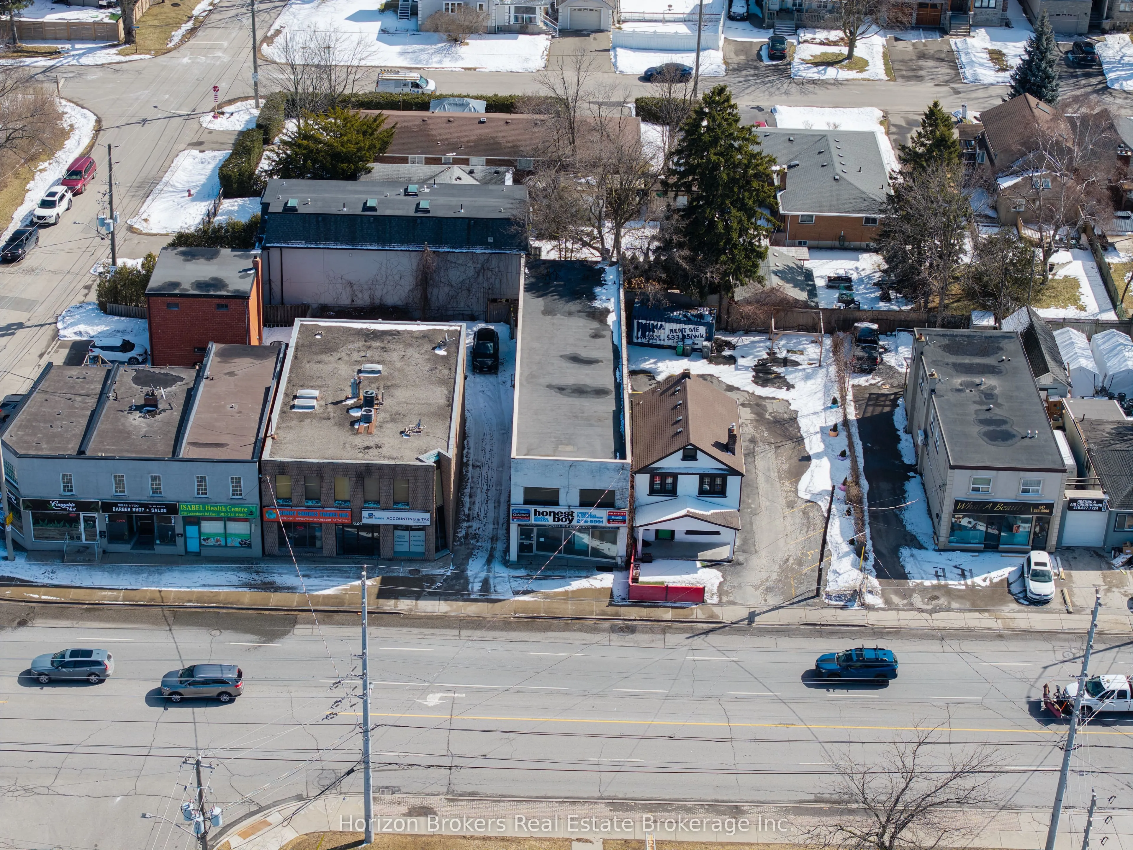 620 Lakeshore Road E