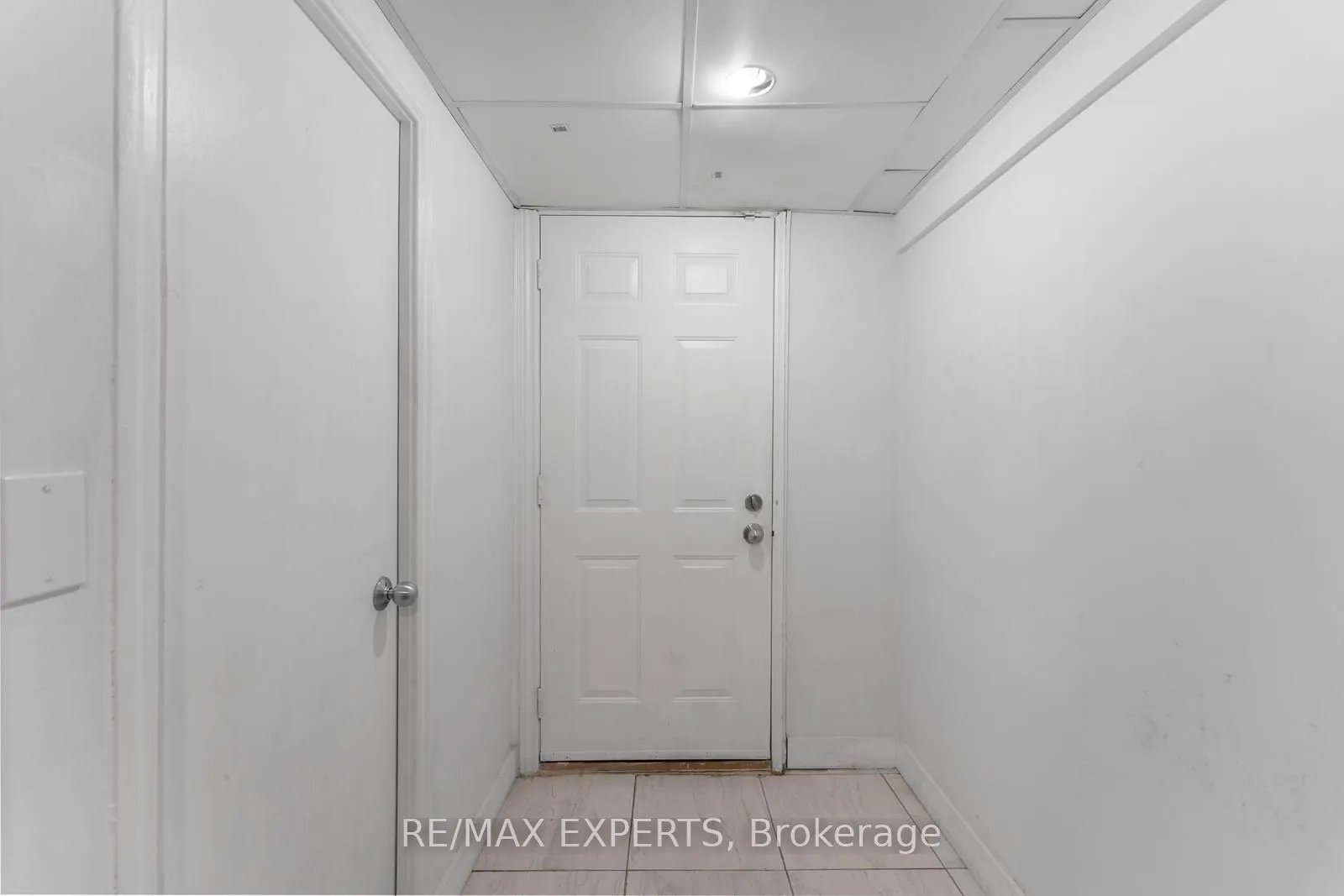 142 King Street E