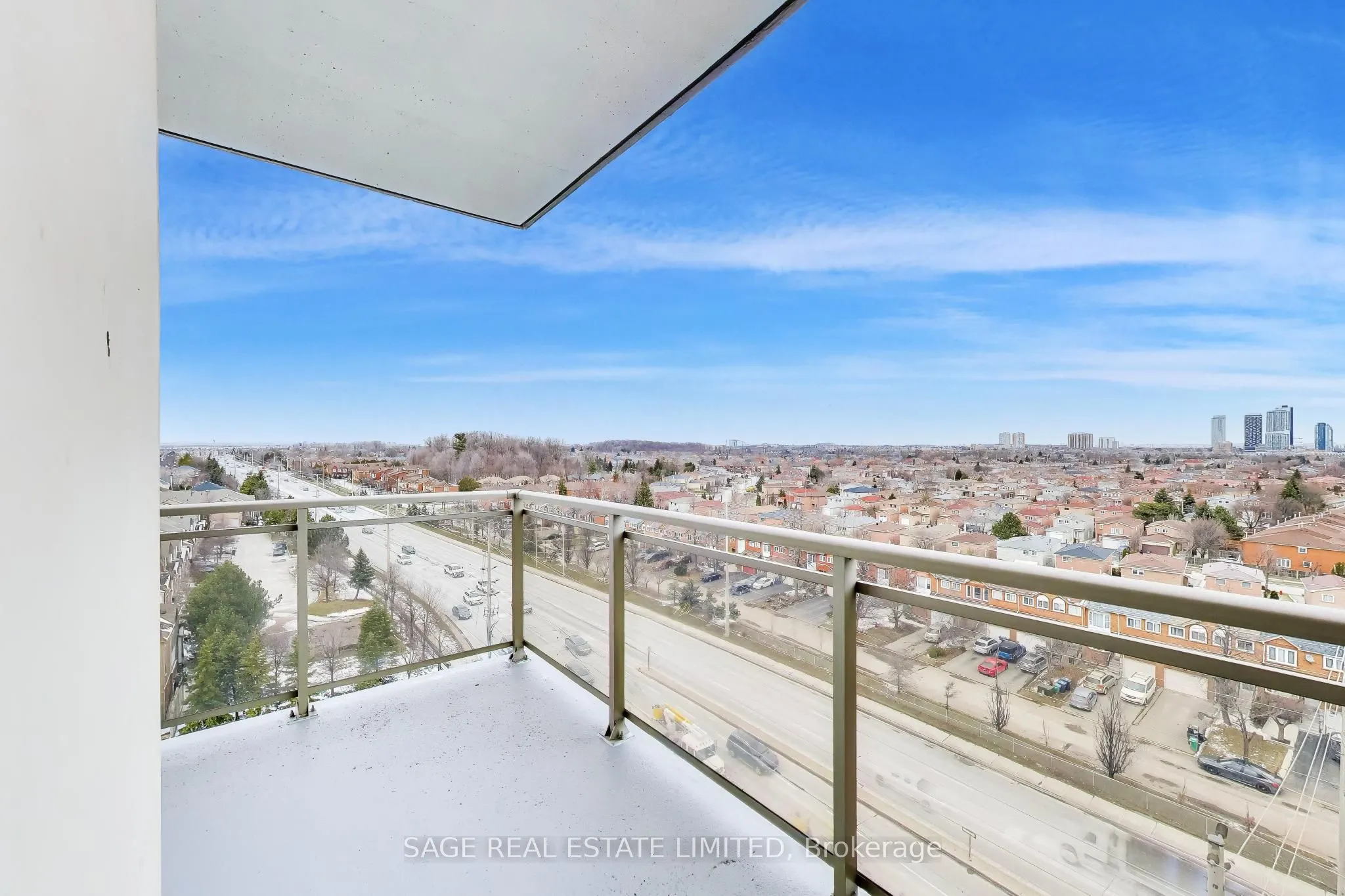 810 Scollard Court #902