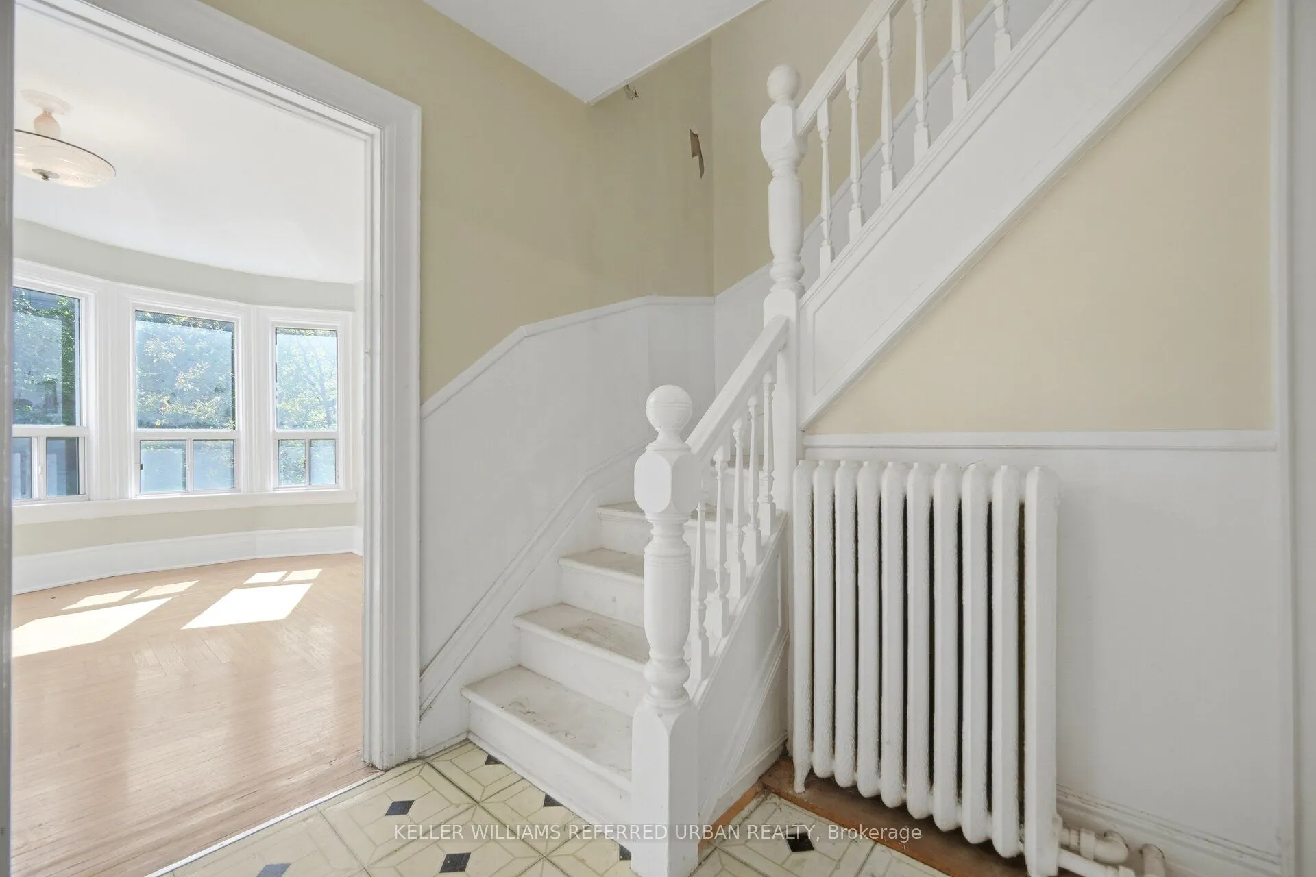 126 Close Avenue
