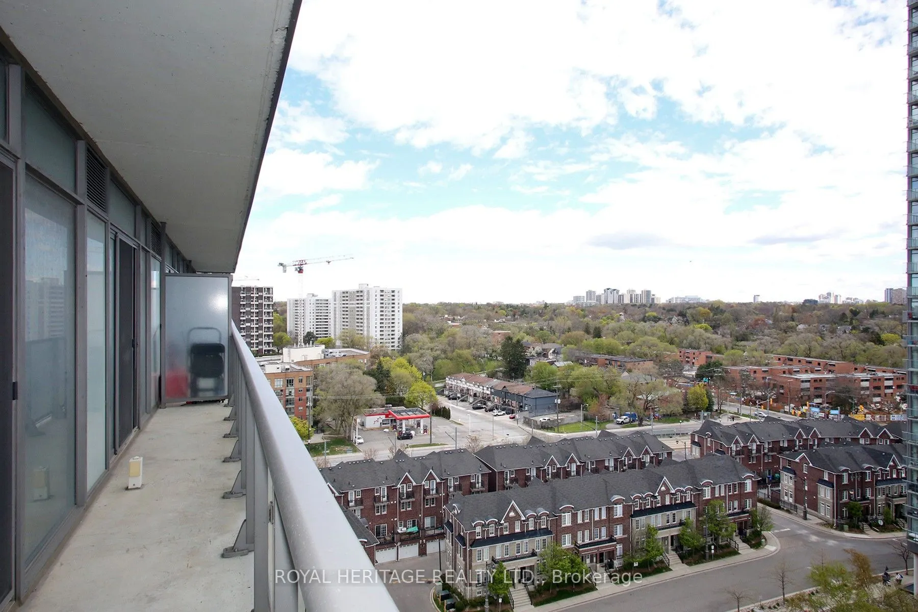 105 Queensway Avenue #1216