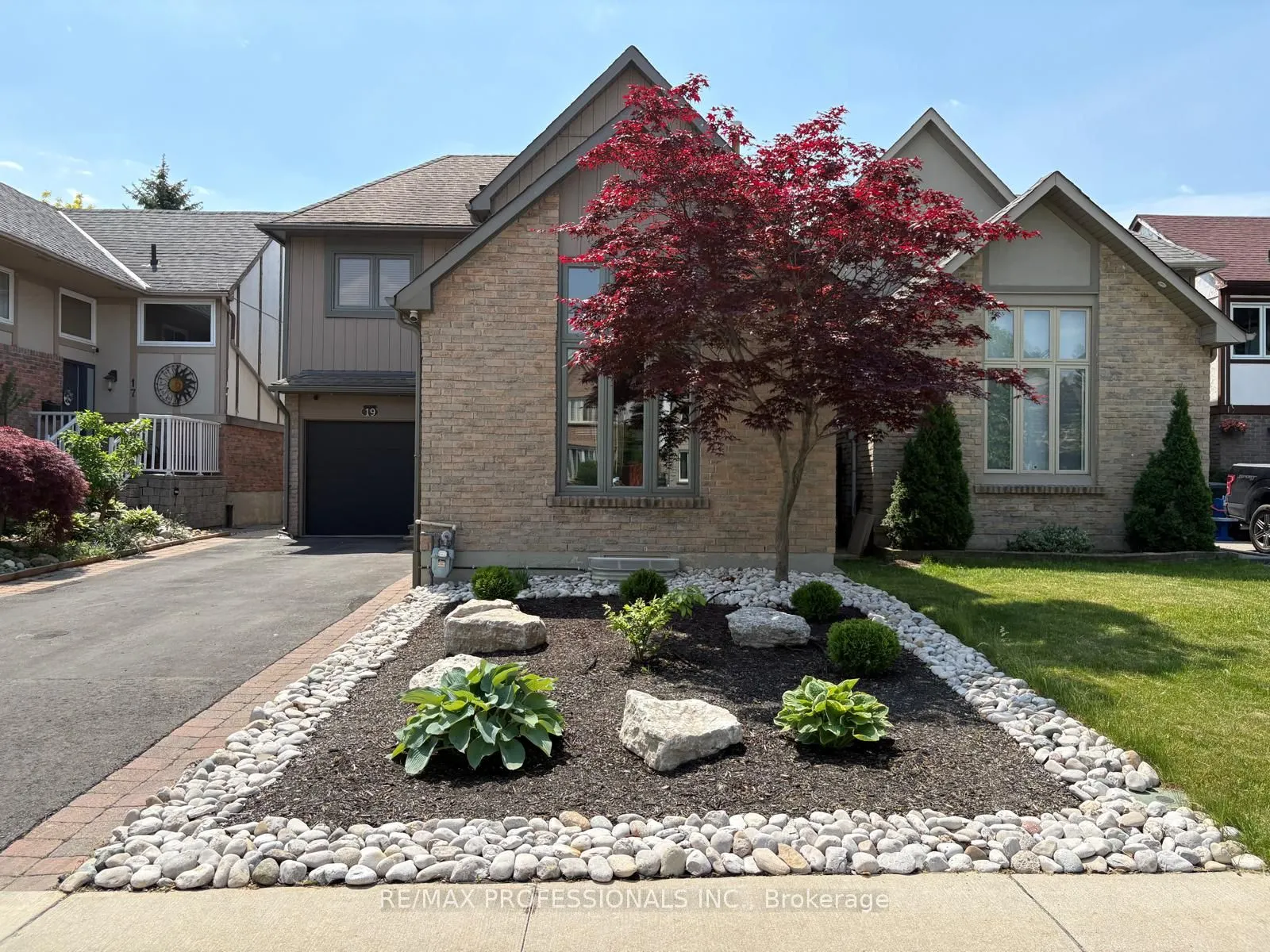 19 Elmbrook Crescent #Lower