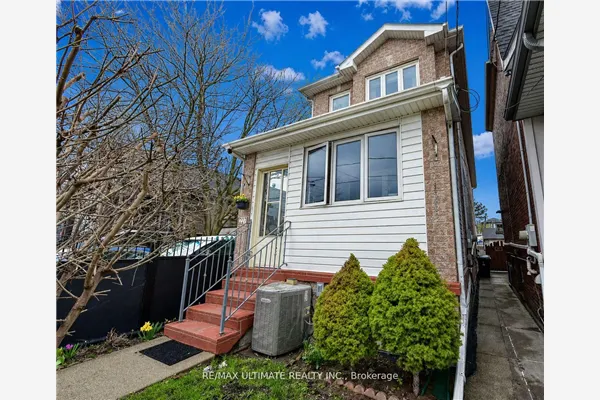 227 Earlscourt Avenue