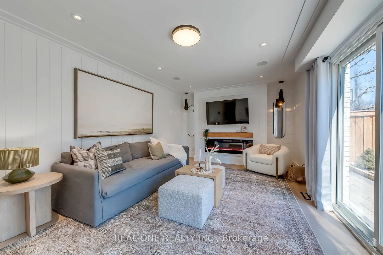 1224 Willowbrook Drive