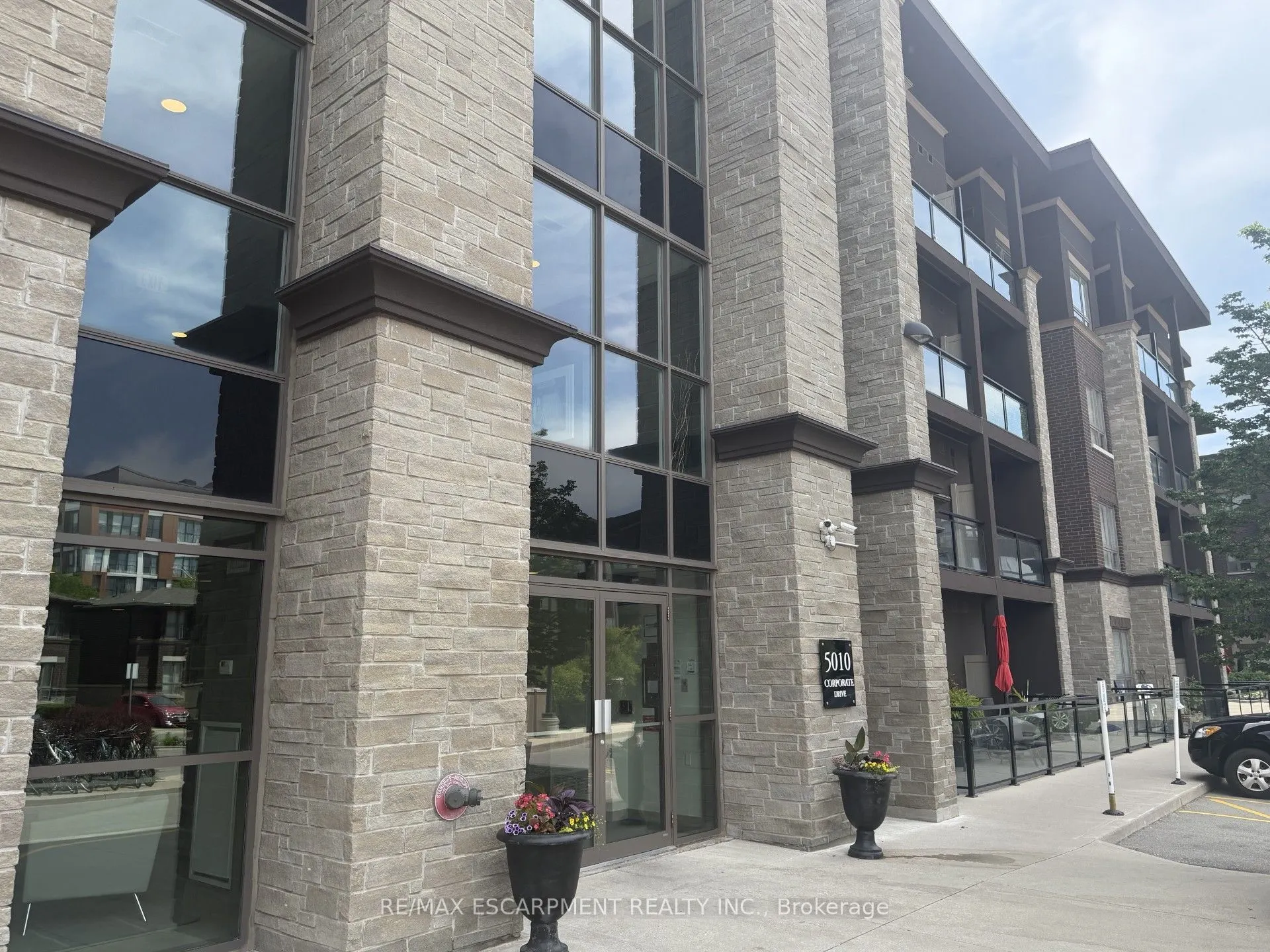 5010 Corporate Drive #408