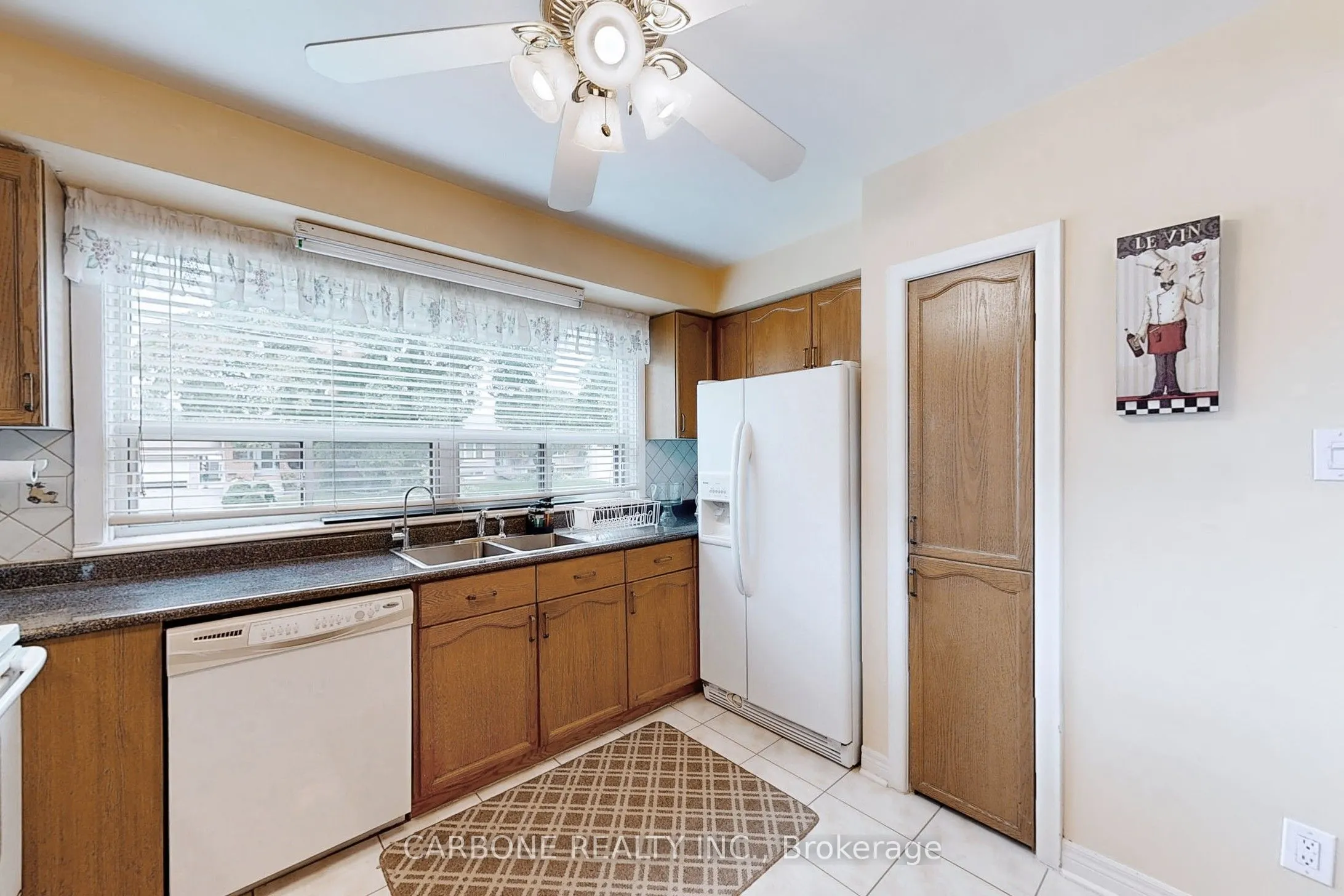 105 Hallsport Crescent