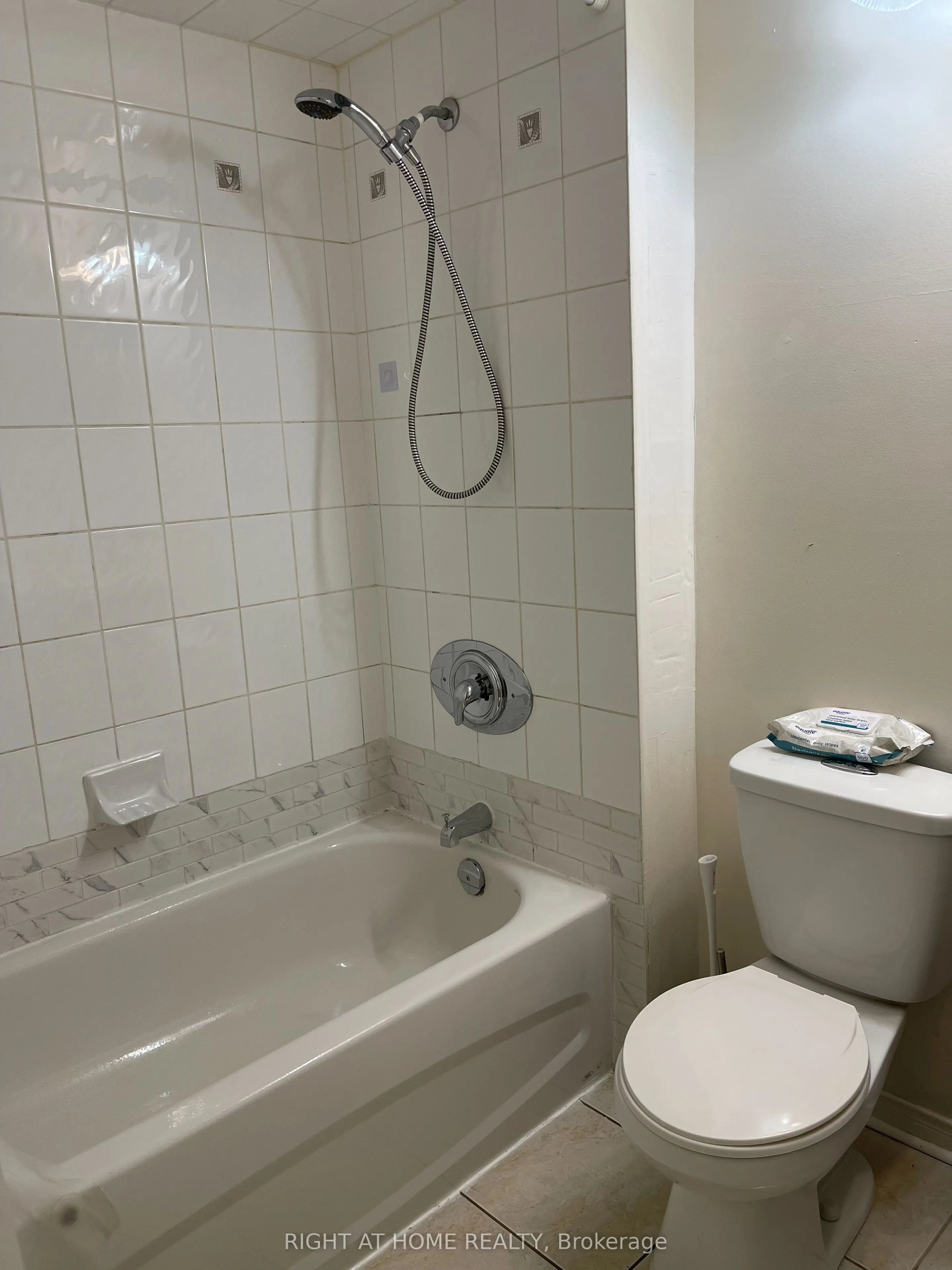 601 Shoreline Drive #122