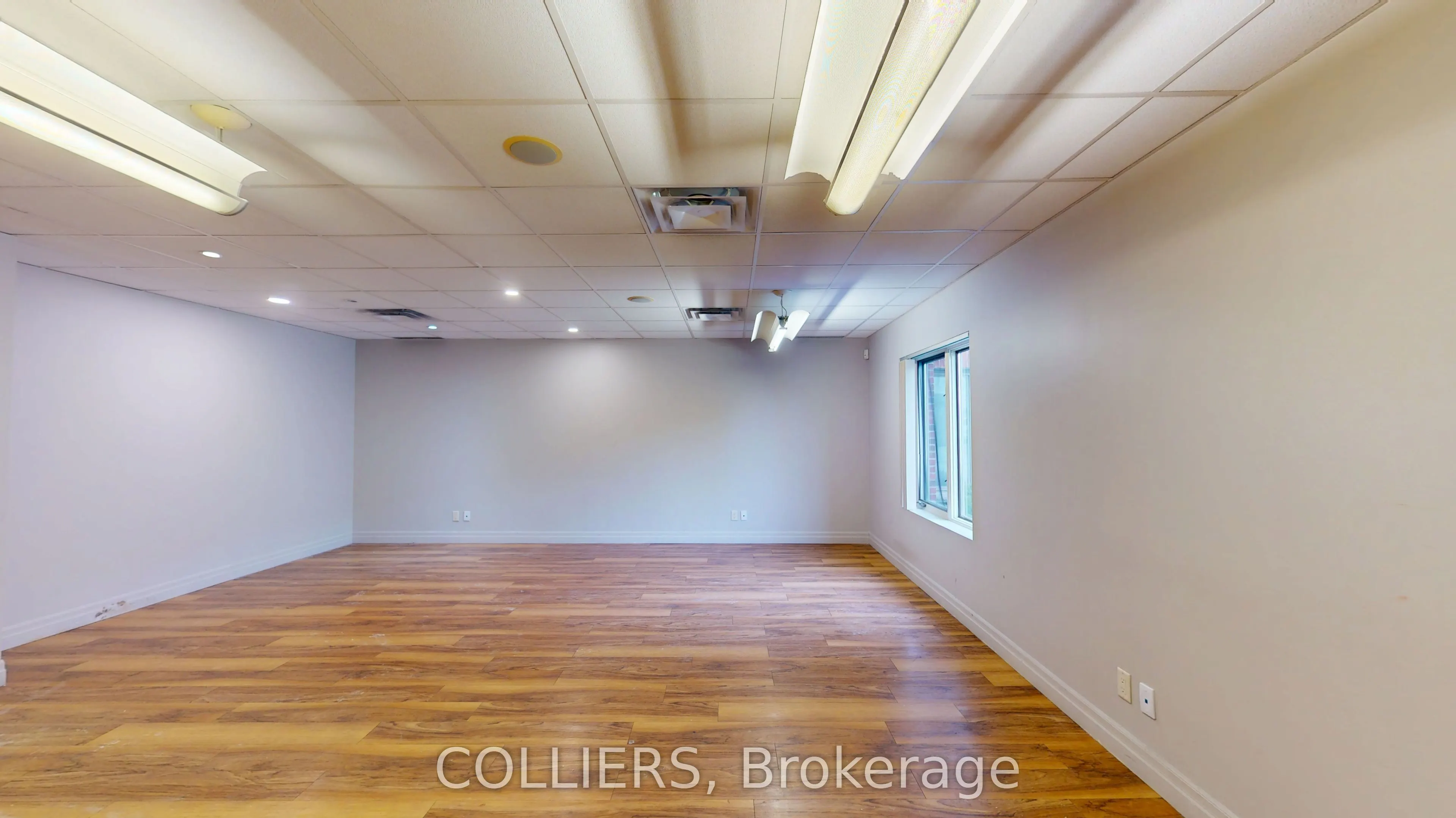 5405 Eglinton Avenue W #112