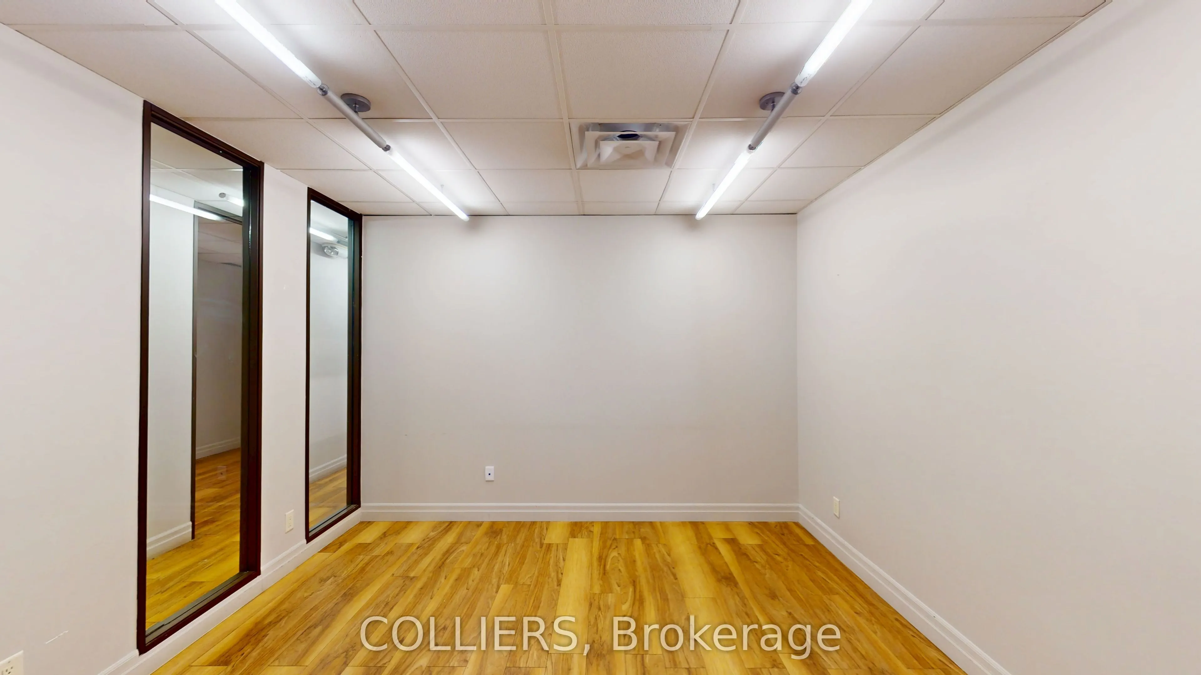 5405 Eglinton Avenue W #112